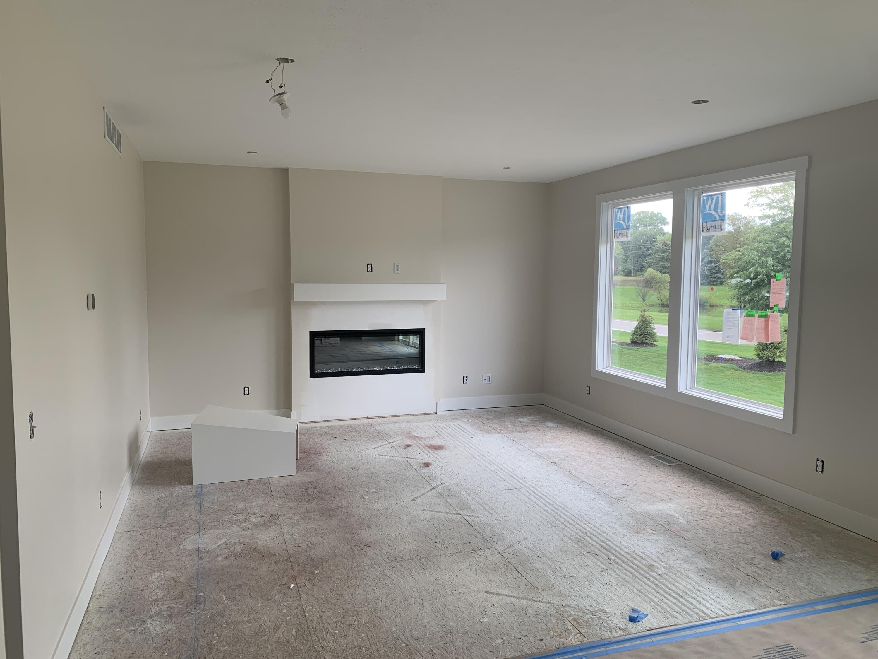 7882 Woodhurst Drive NE Rockford MI 49341