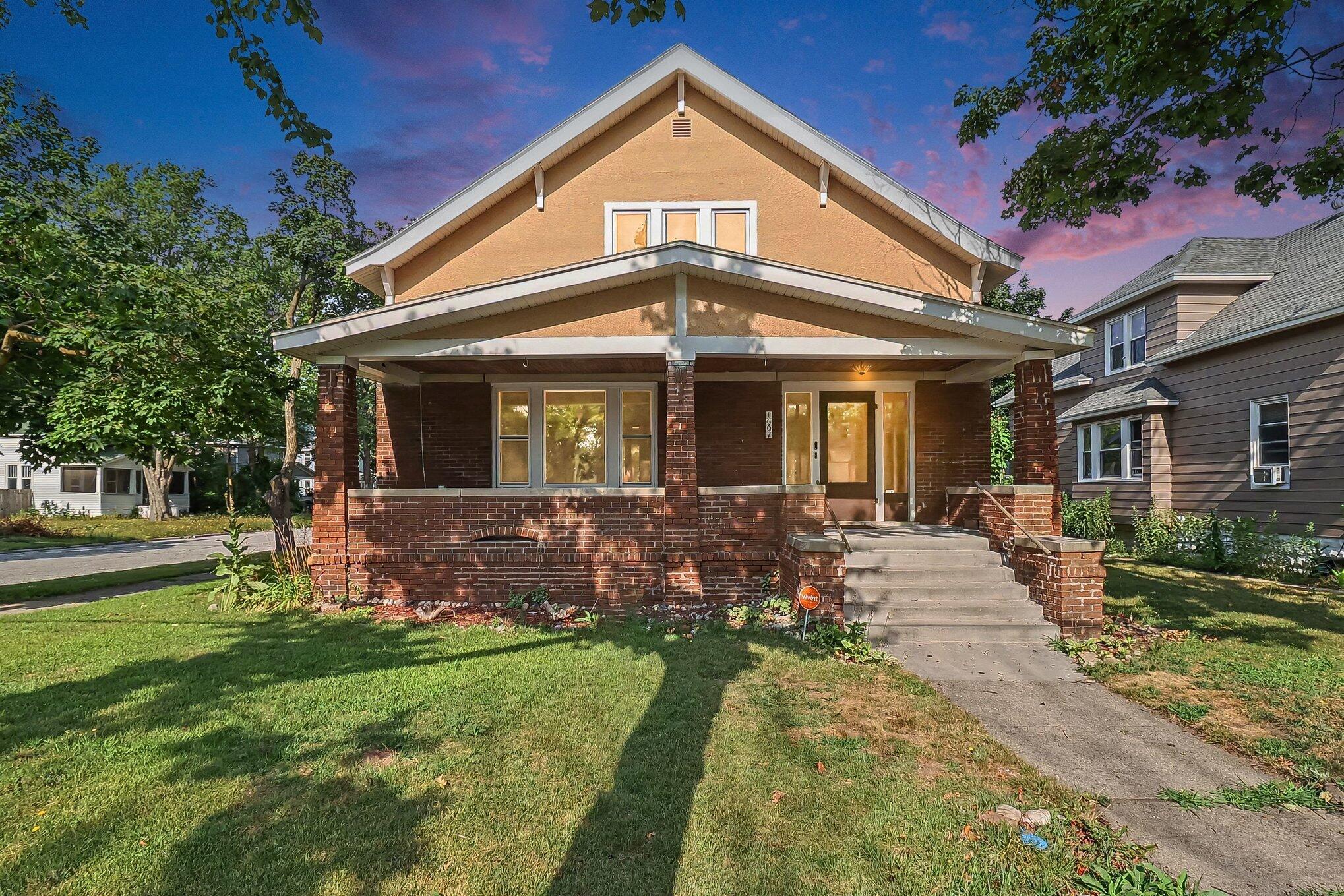 1607 6th Street Muskegon MI 49441