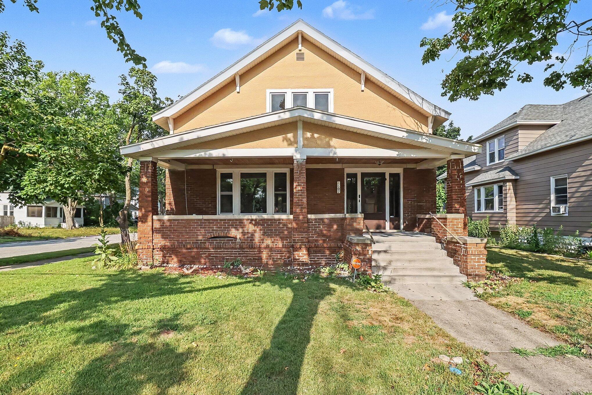 1607 6th Street Muskegon MI 49441