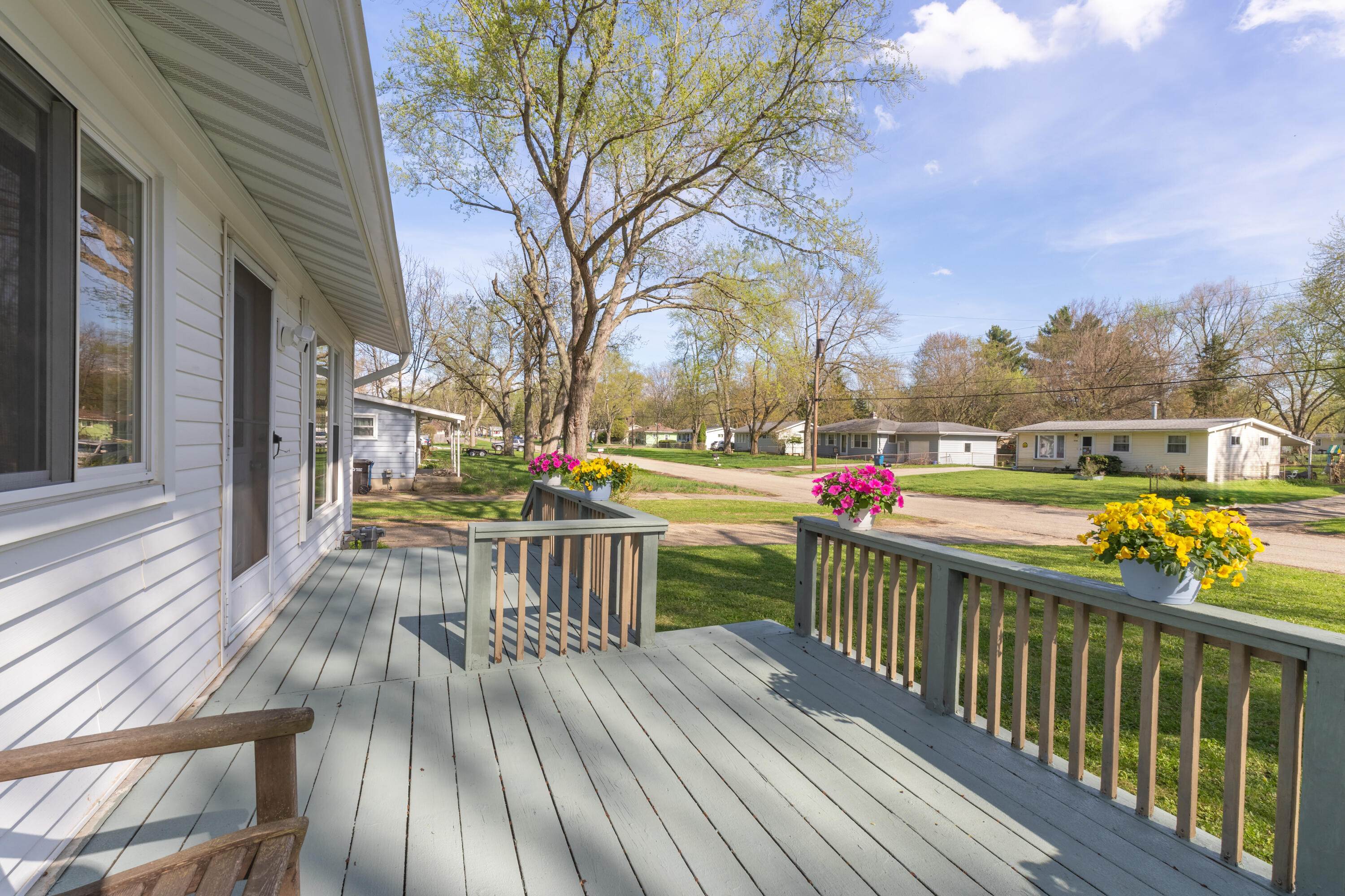 2831 Briarwood Drive Kalamazoo MI 49004
