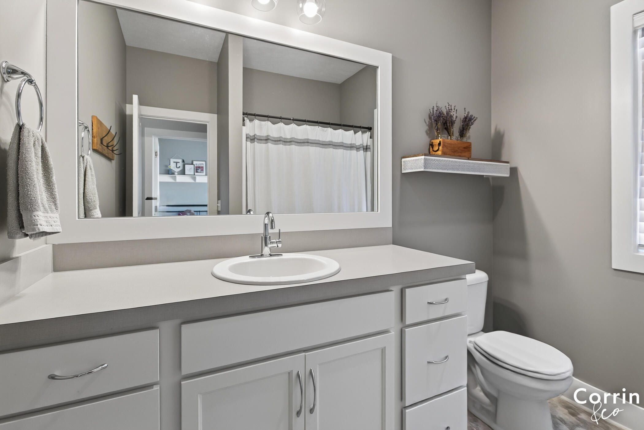 1520 Shenandoah Drive Zeeland MI 49464