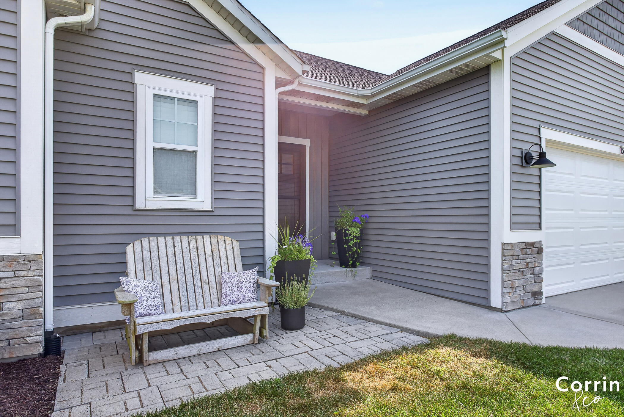 1520 Shenandoah Drive Zeeland MI 49464