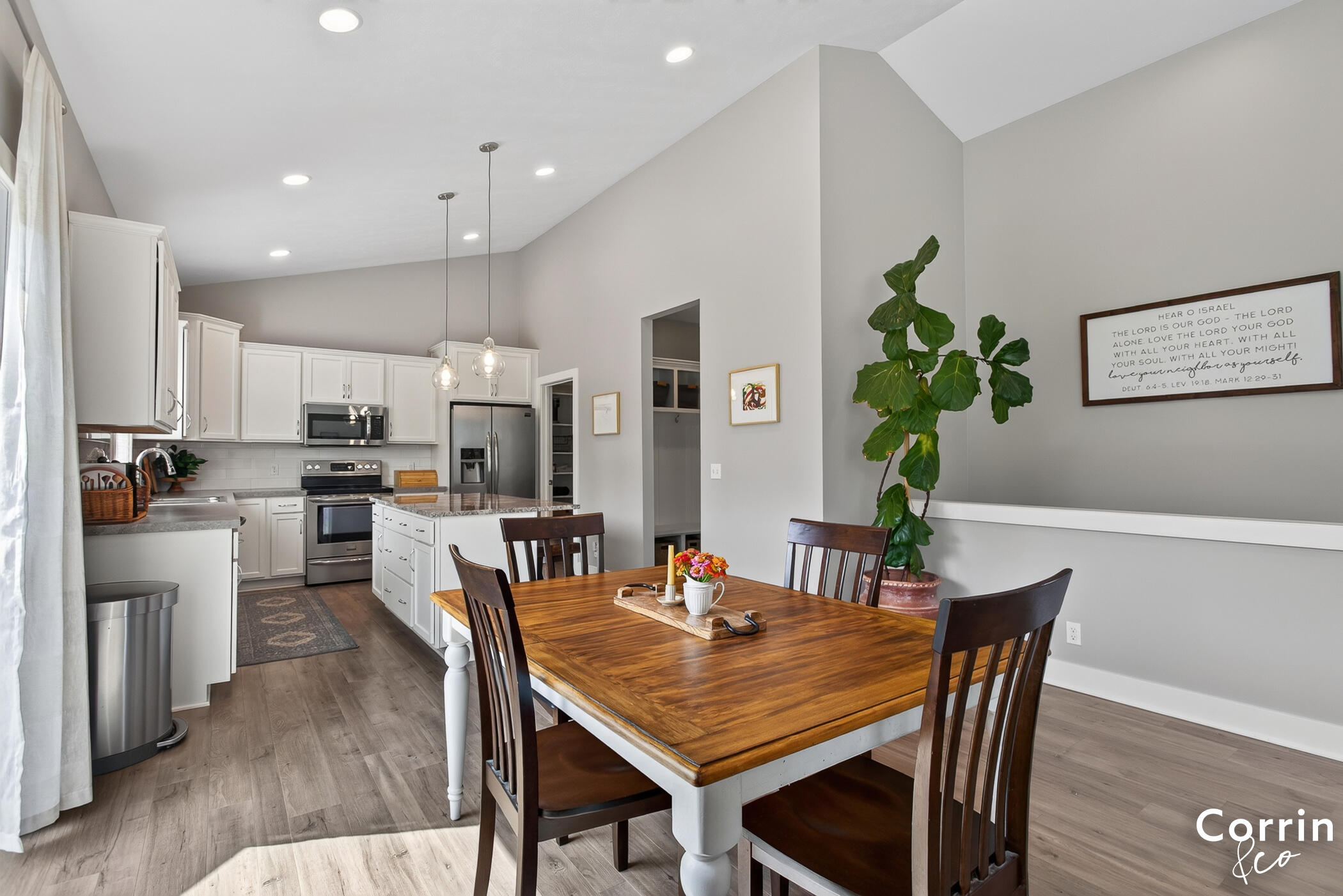 1520 Shenandoah Drive Zeeland MI 49464