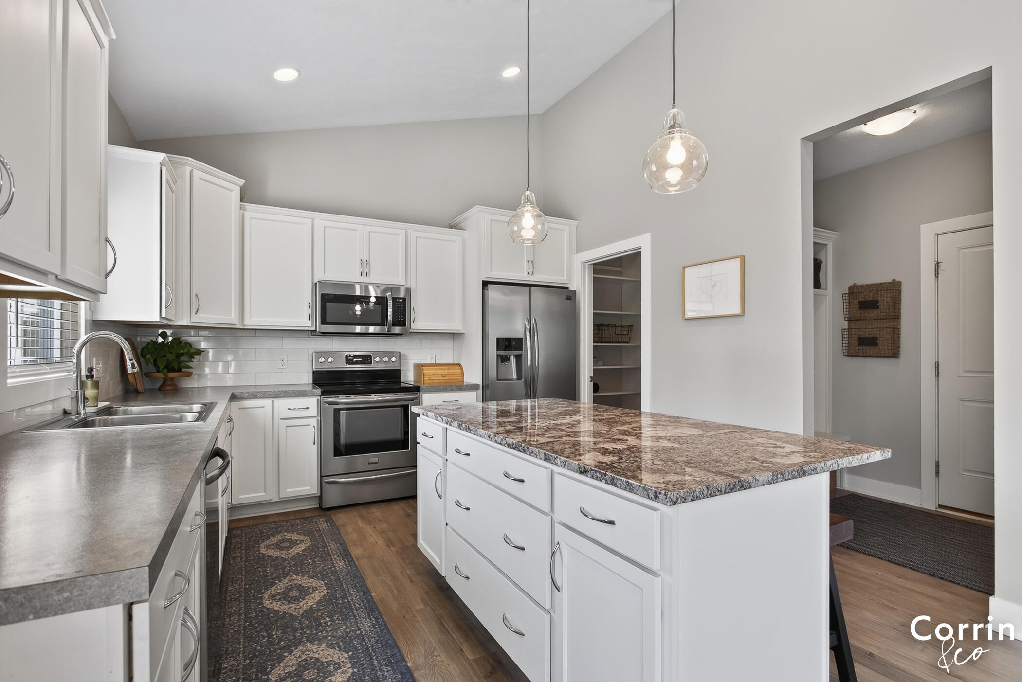 1520 Shenandoah Drive Zeeland MI 49464