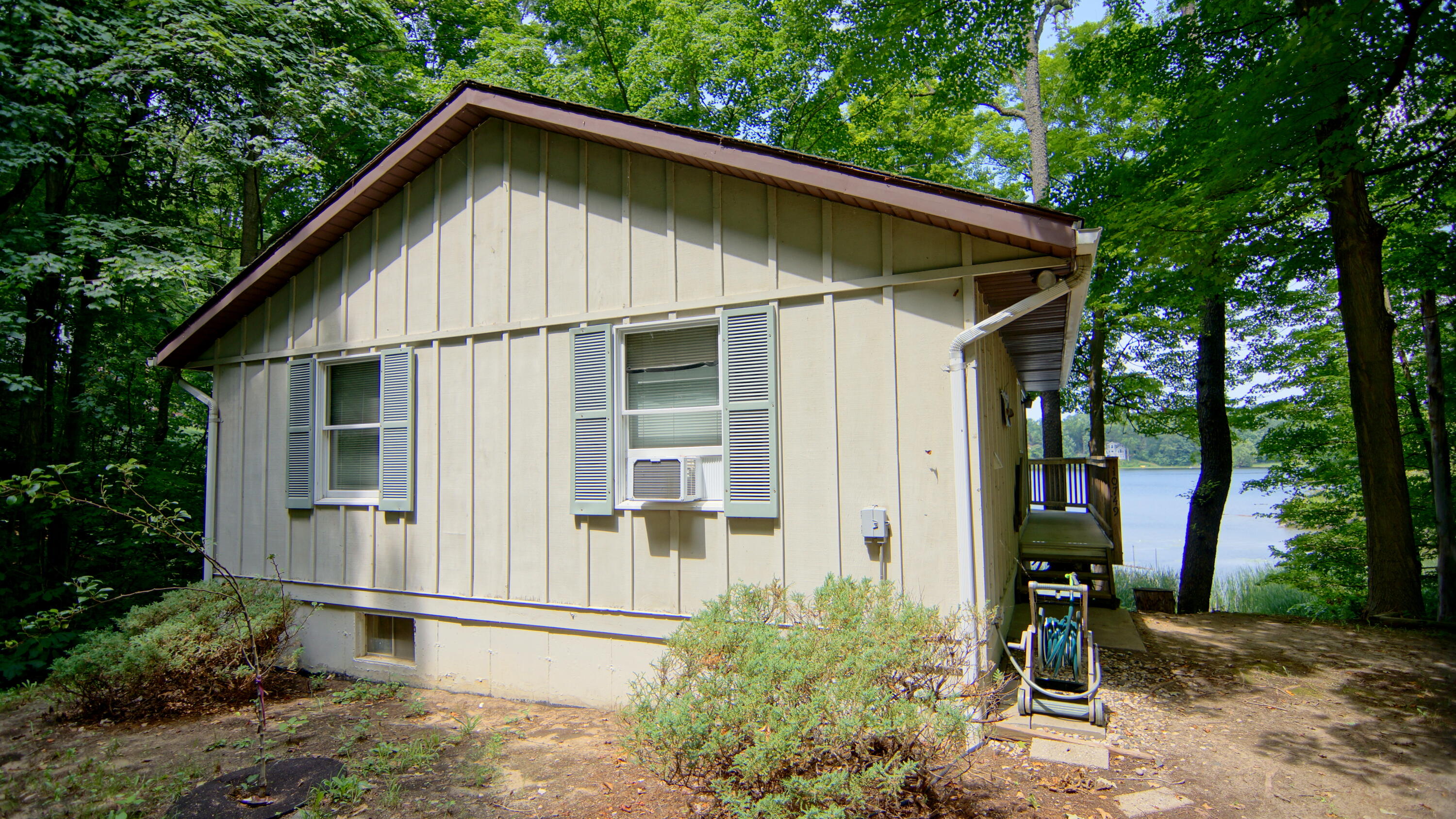 10749 Kings Lane Berrien Springs MI 49103