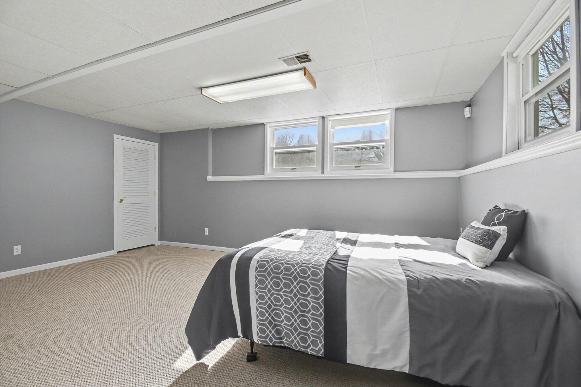 6593 Crownpointe Drive SW Byron Center MI 49315