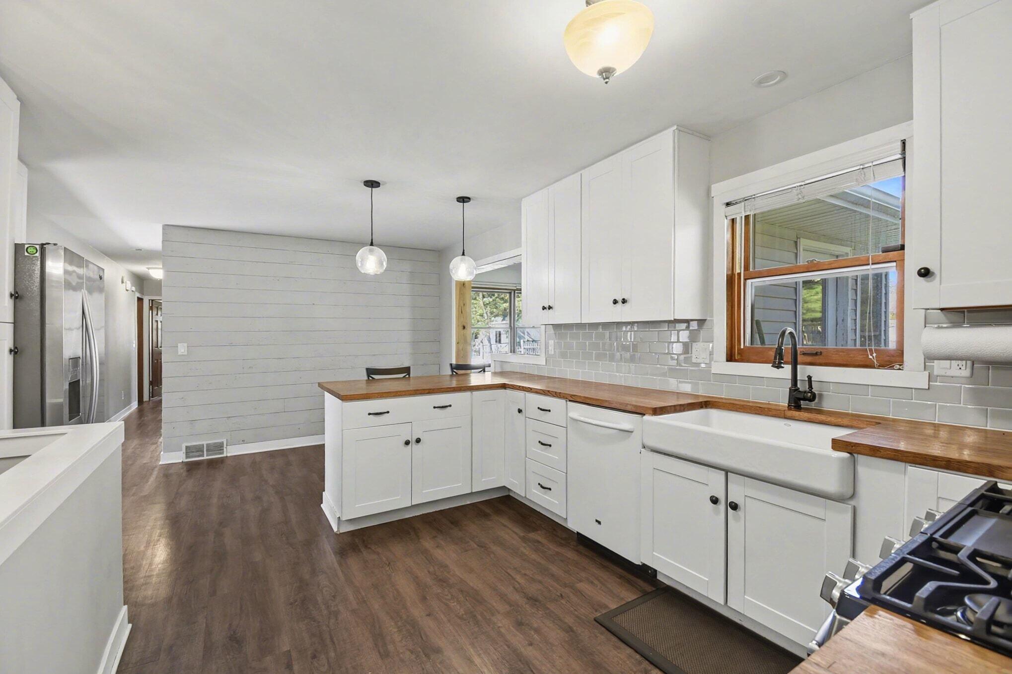 6593 Crownpointe Drive SW Byron Center MI 49315
