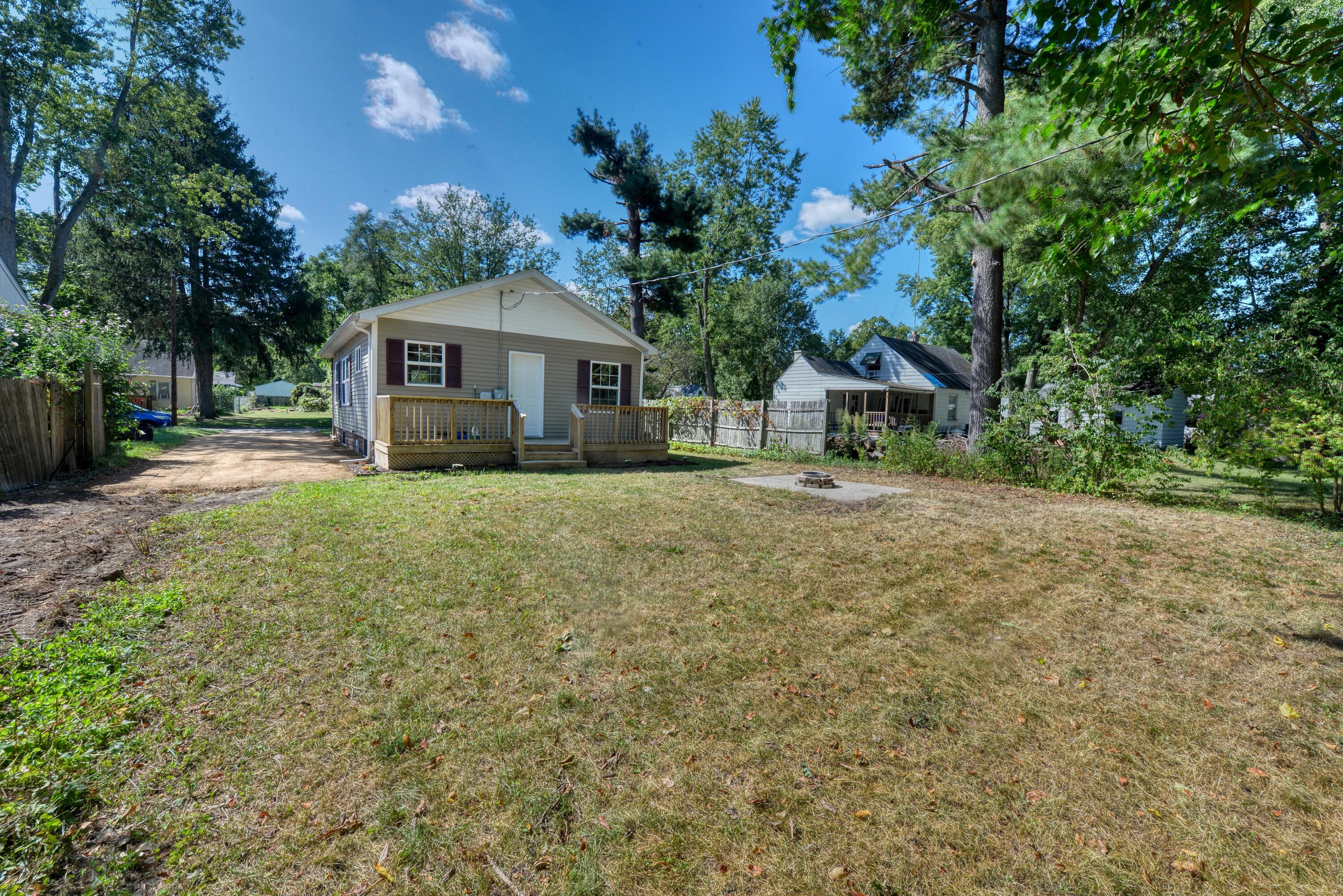 1621 Maple Street Niles MI 49120