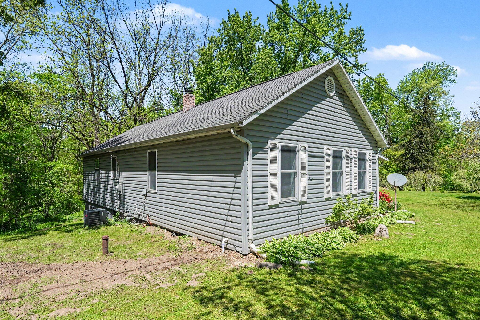 310 S Philip Road Niles MI 49120