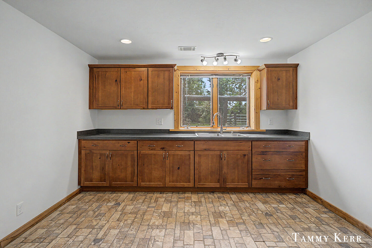 6220 146th Avenue Holland MI 49423