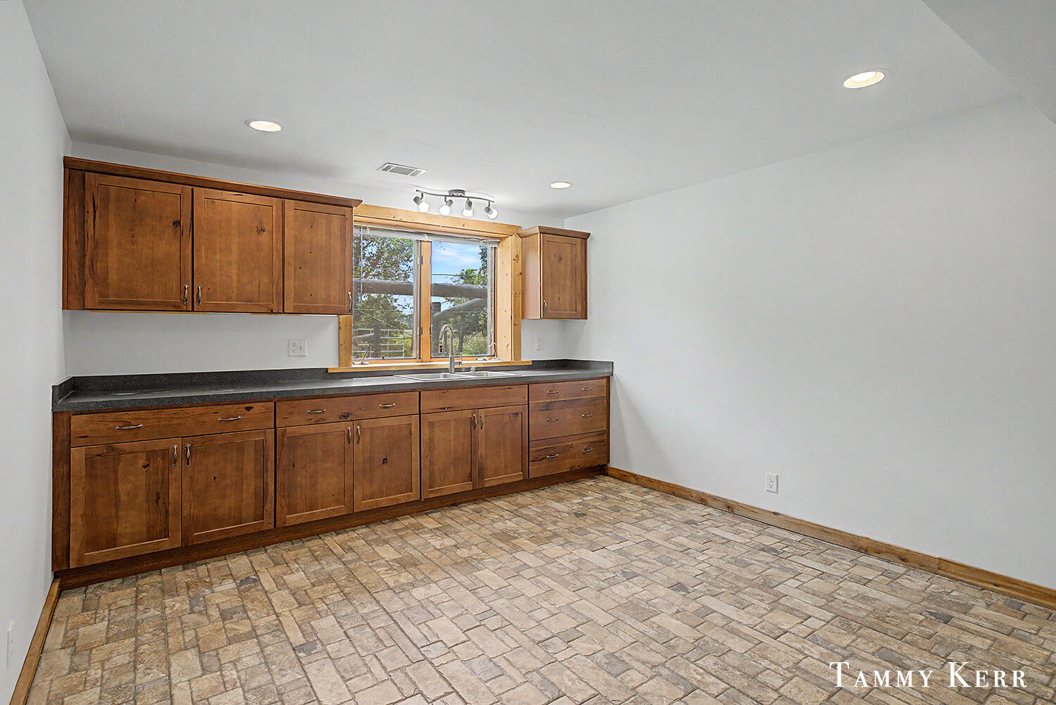 6220 146th Avenue Holland MI 49423