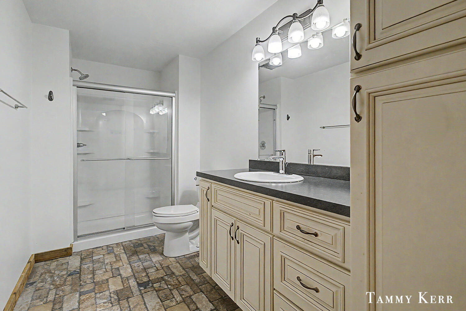6220 146th Avenue Holland MI 49423