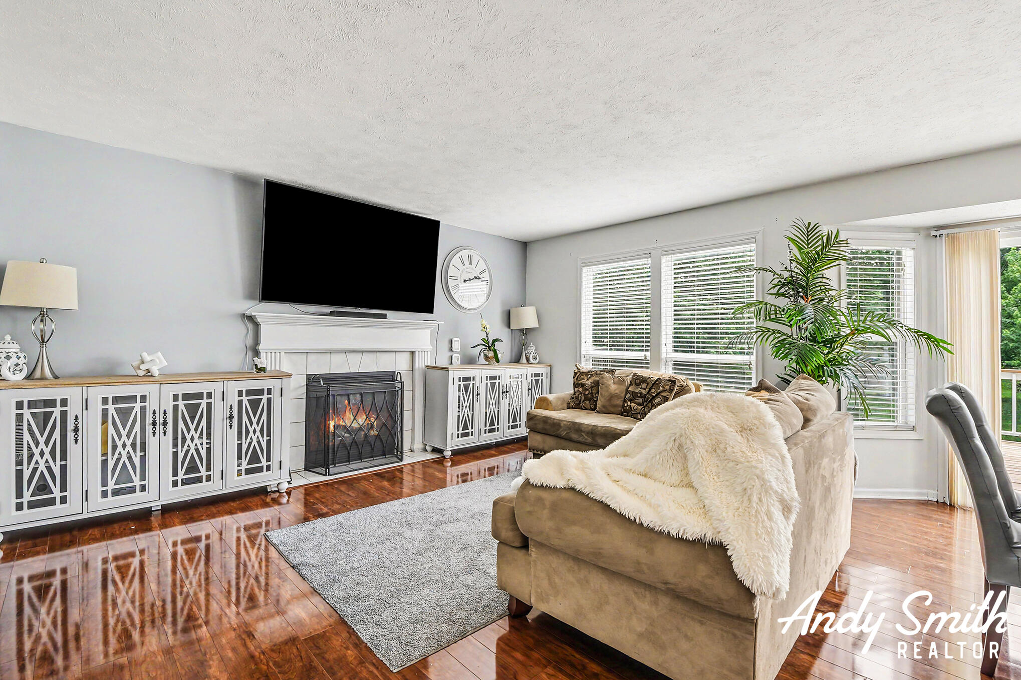 3642 S Falling Leaf Drive SE Grand Rapids MI 49512