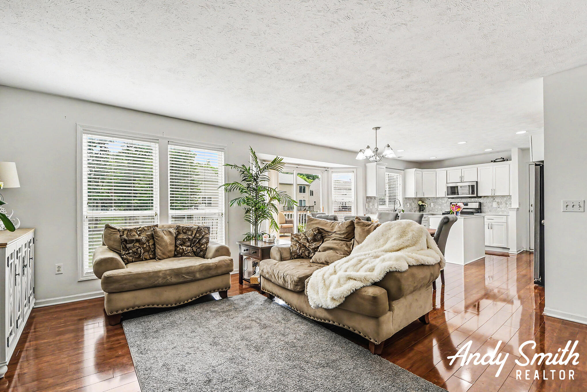 3642 S Falling Leaf Drive SE Grand Rapids MI 49512