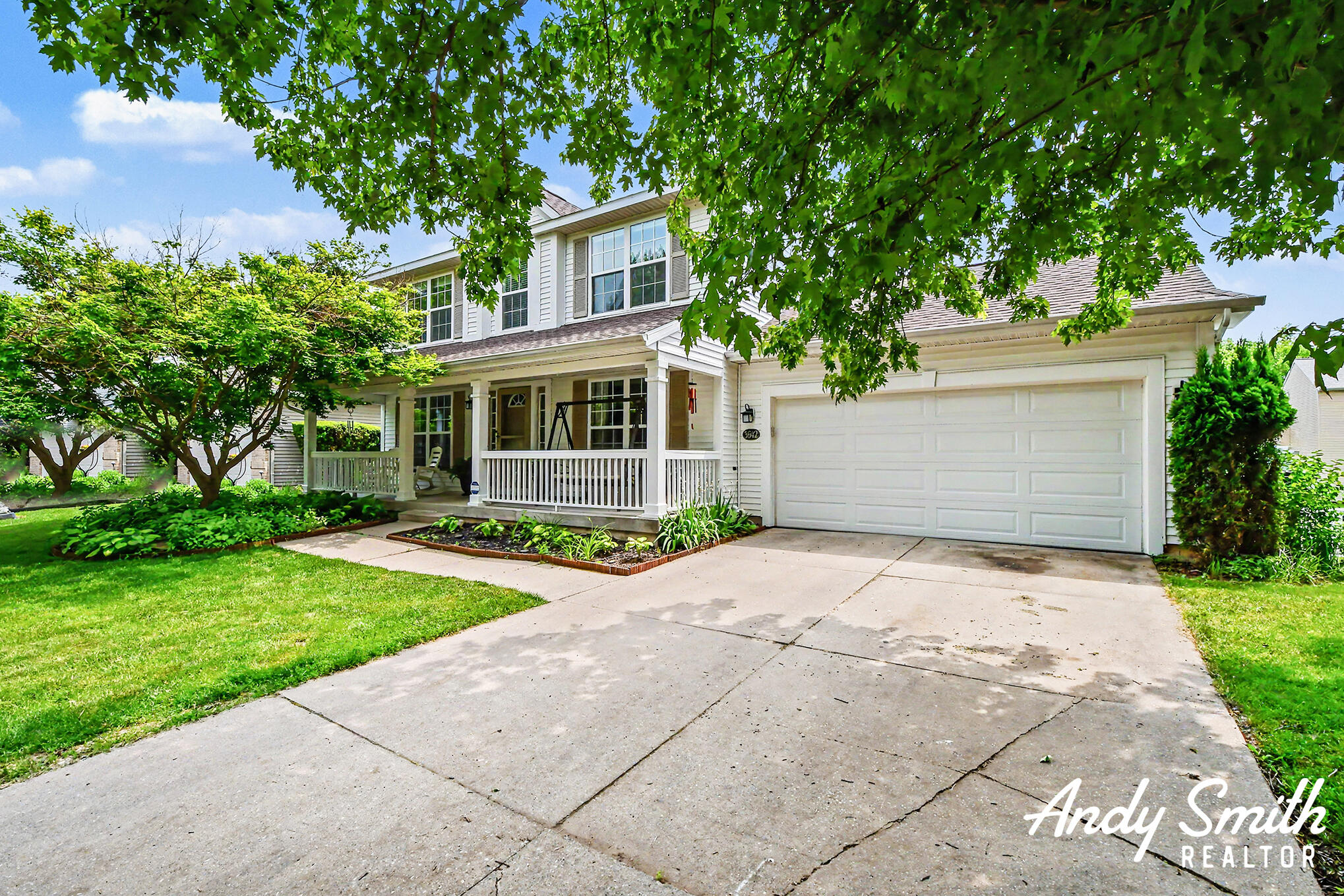 3642 S Falling Leaf Drive SE Grand Rapids MI 49512