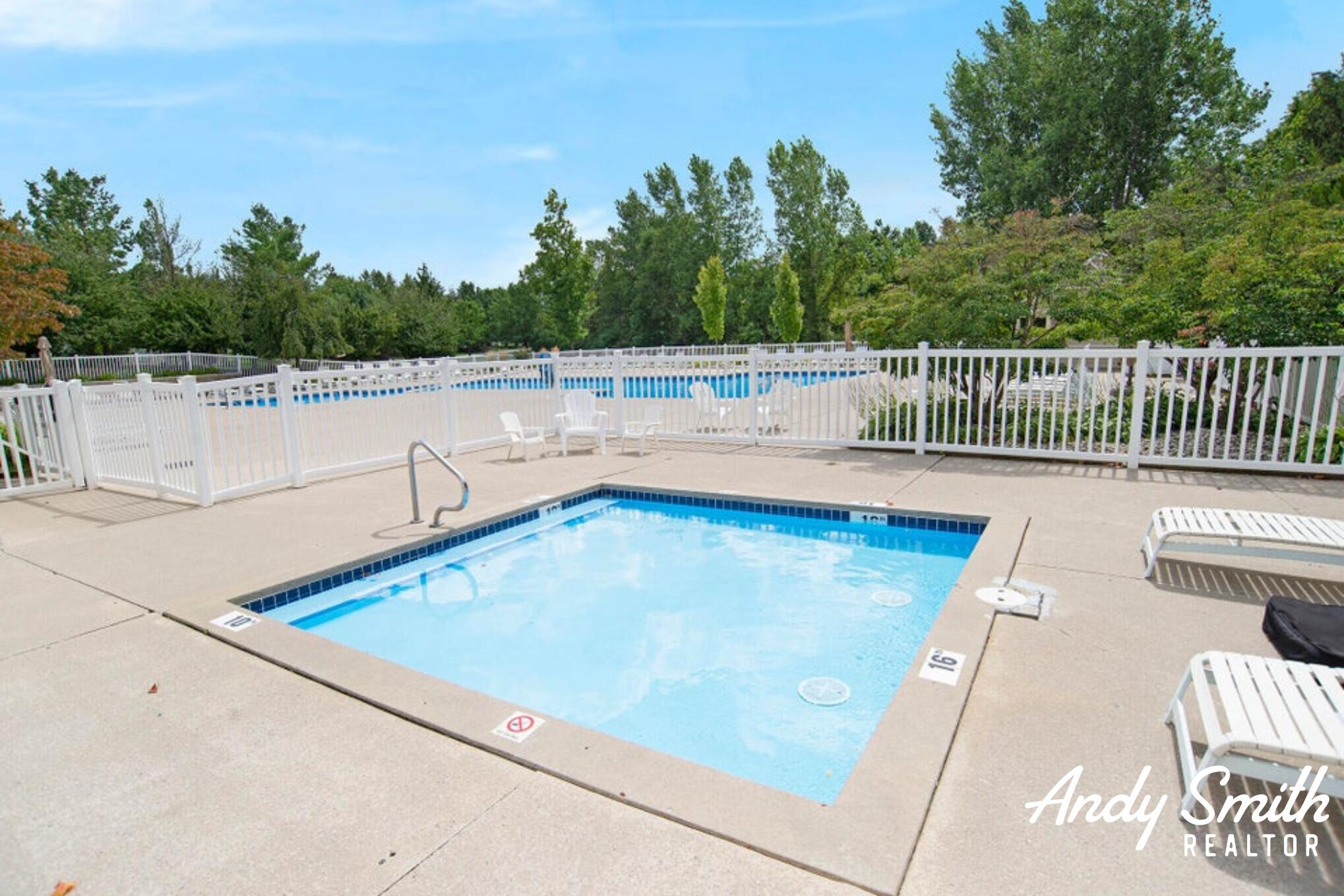 3642 S Falling Leaf Drive SE Grand Rapids MI 49512