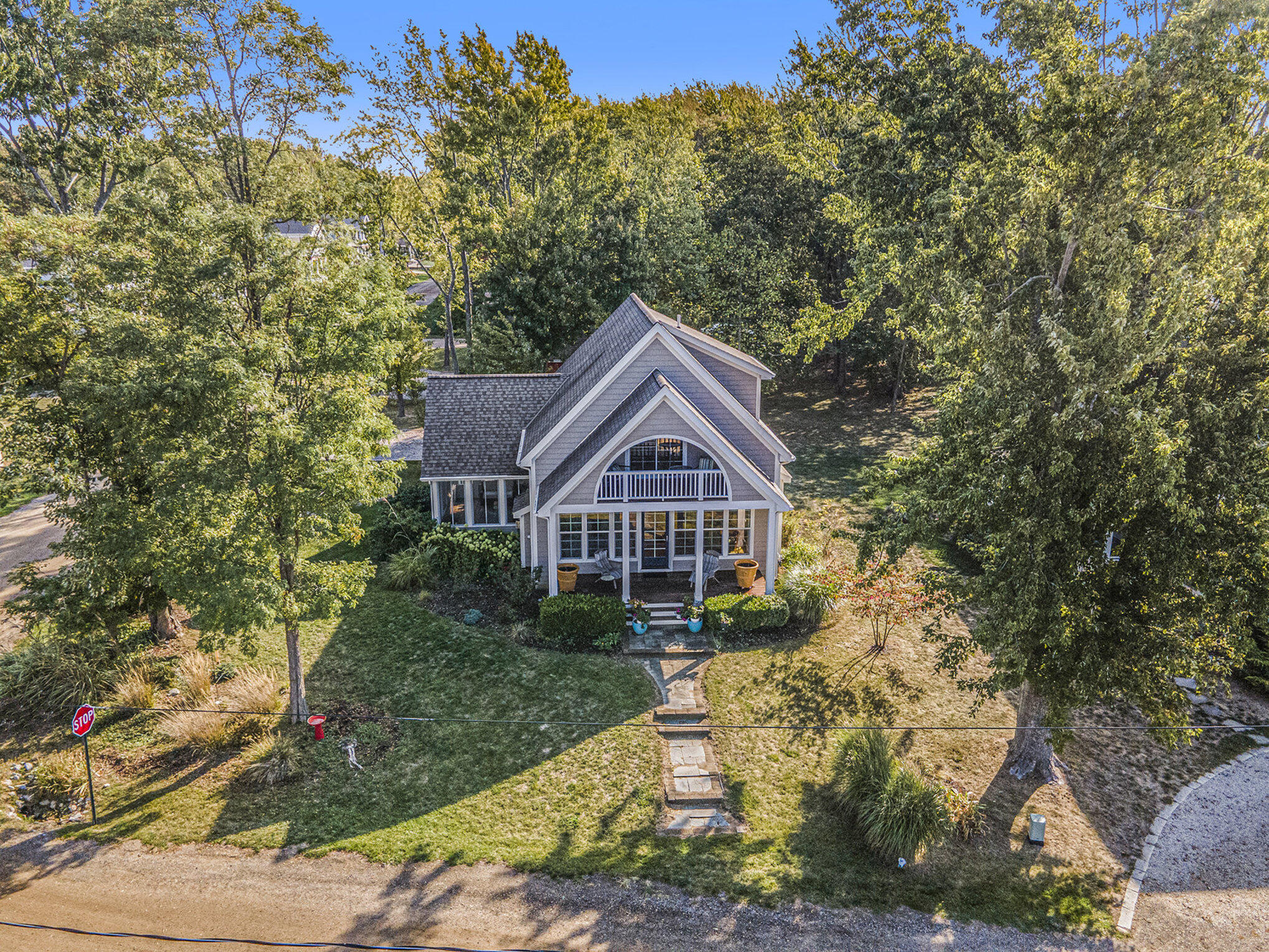 475 Lakeshore Drive South Haven MI 49090