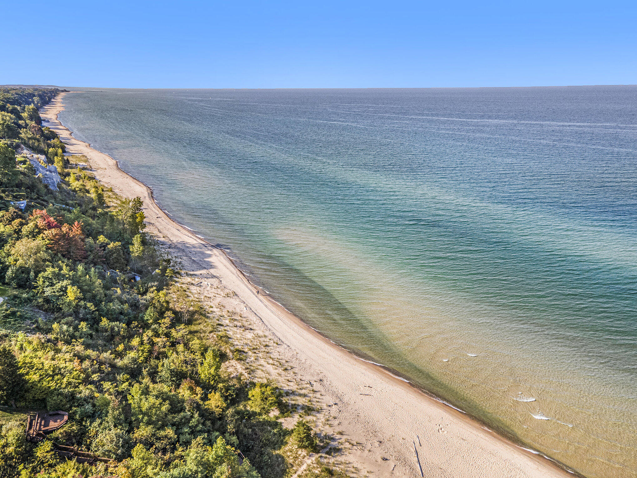 475 Lakeshore Drive South Haven MI 49090