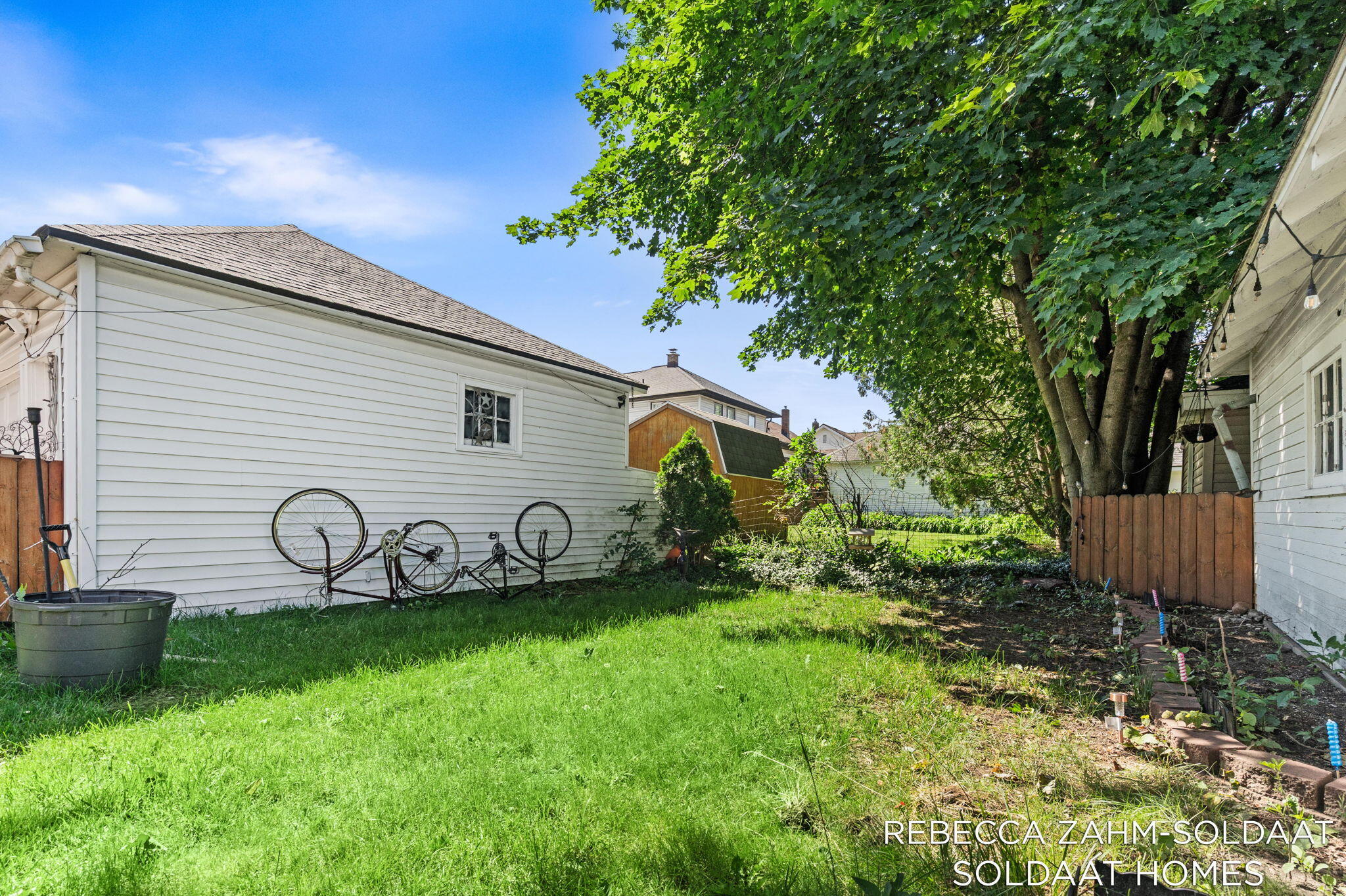 850 Richmond Street NW Grand Rapids MI 49504