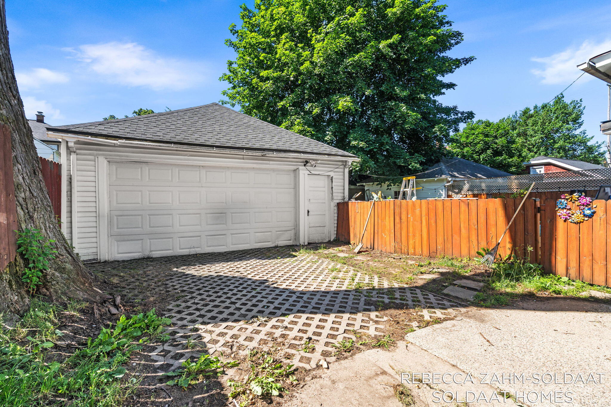 850 Richmond Street NW Grand Rapids MI 49504