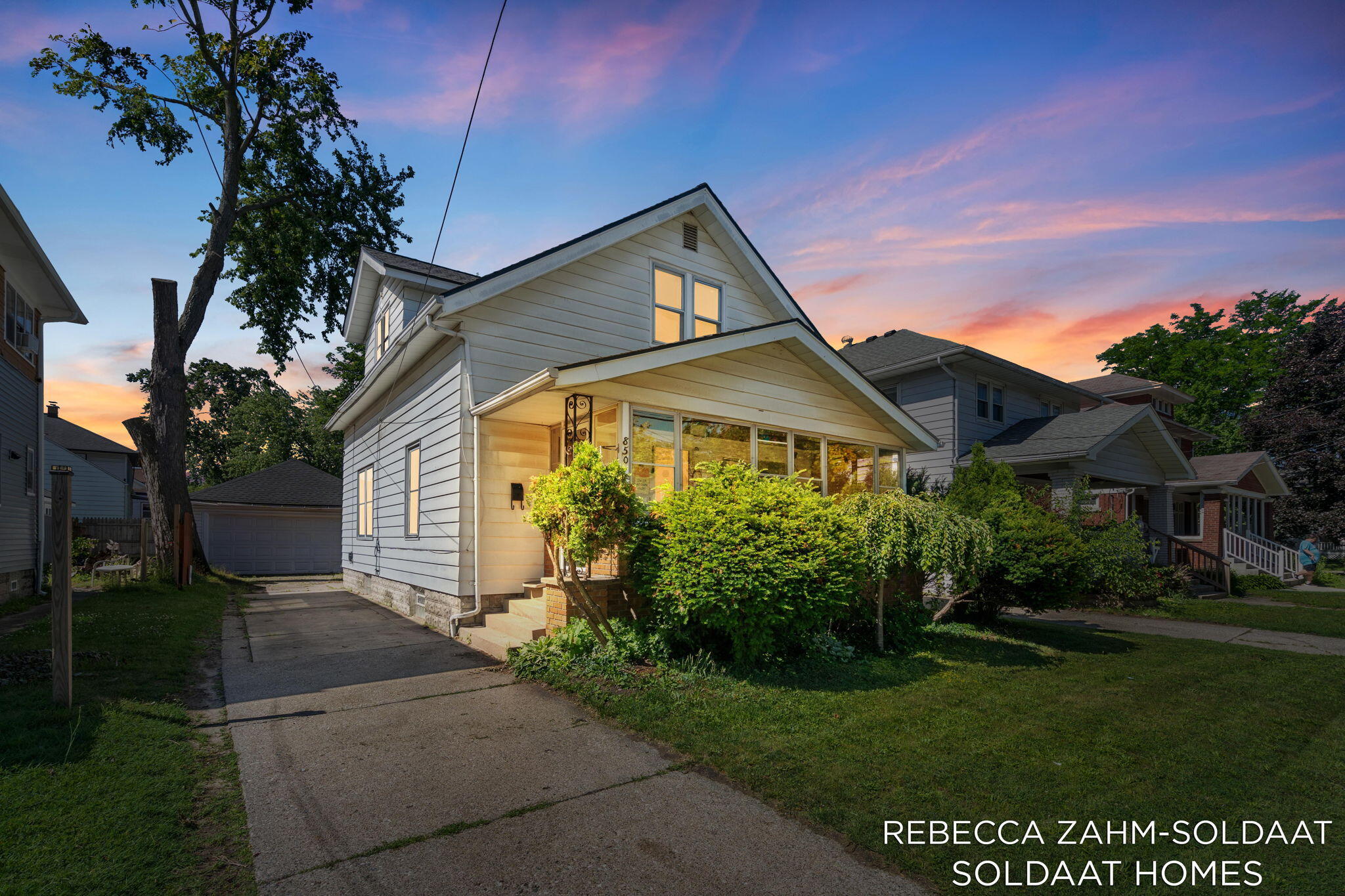 850 Richmond Street NW Grand Rapids MI 49504