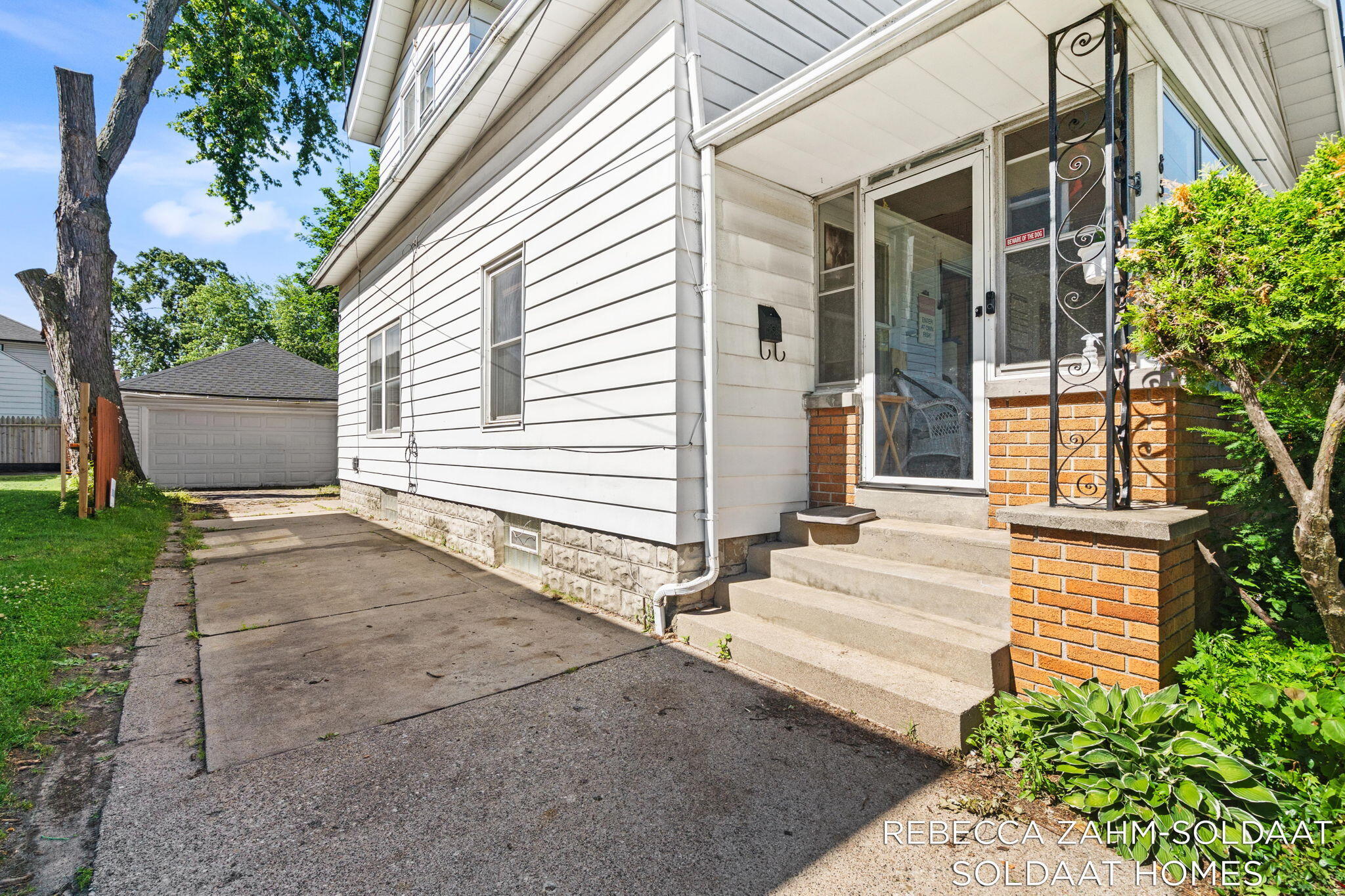 850 Richmond Street NW Grand Rapids MI 49504