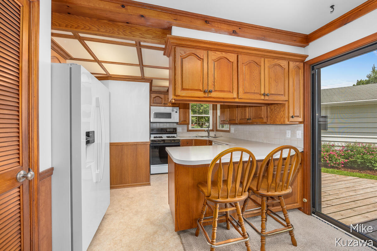 1711 Country Club Drive NE Grand Rapids MI 49505