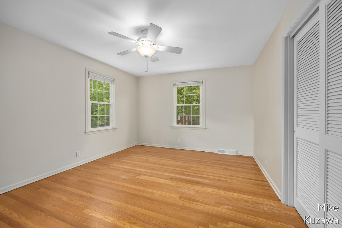 1711 Country Club Drive NE Grand Rapids MI 49505