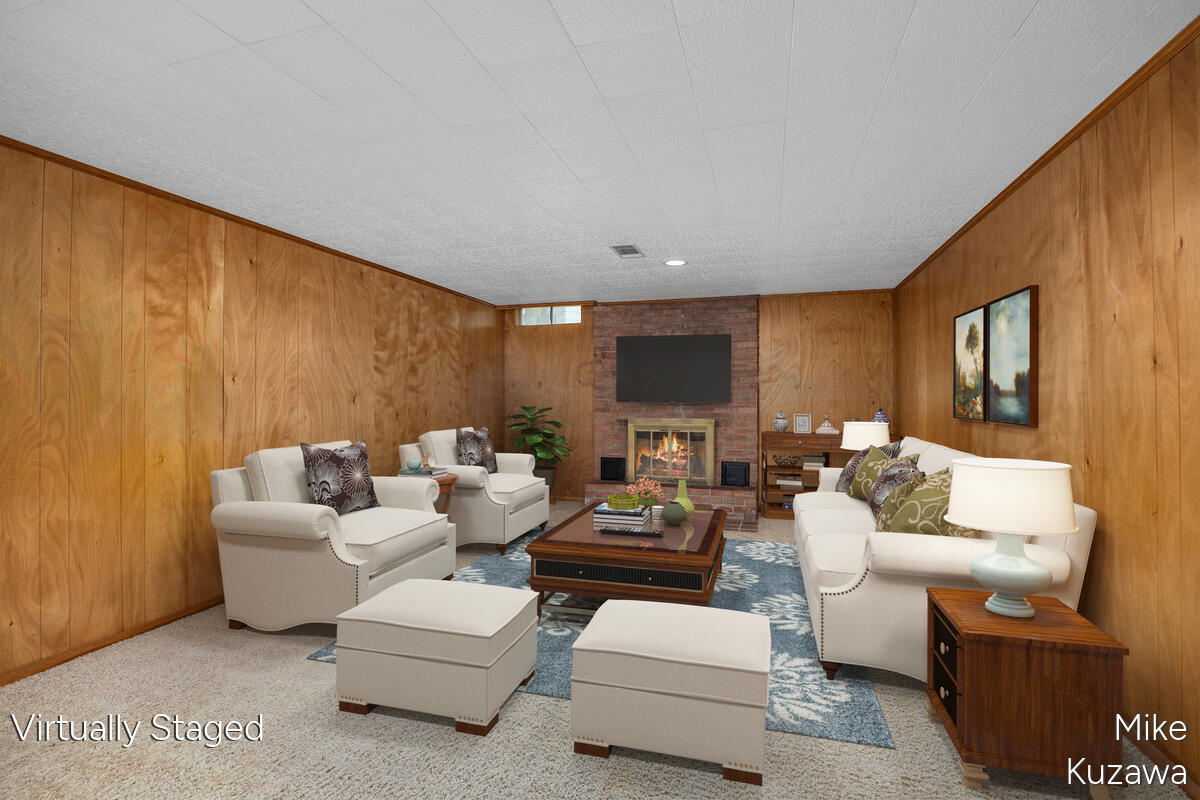 1711 Country Club Drive NE Grand Rapids MI 49505