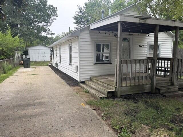 1262 W Langeland Avenue Muskegon MI 49442