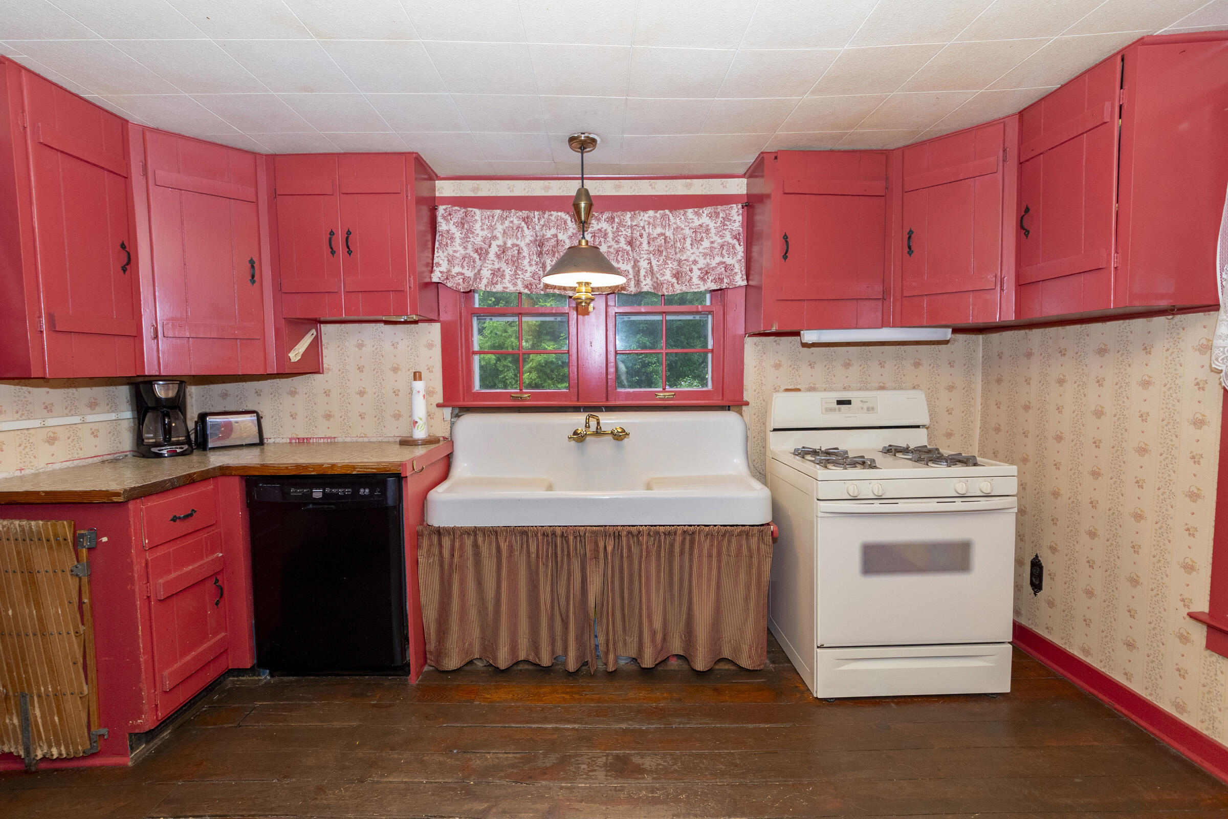 69115 Maple Street Edwardsburg MI 49112