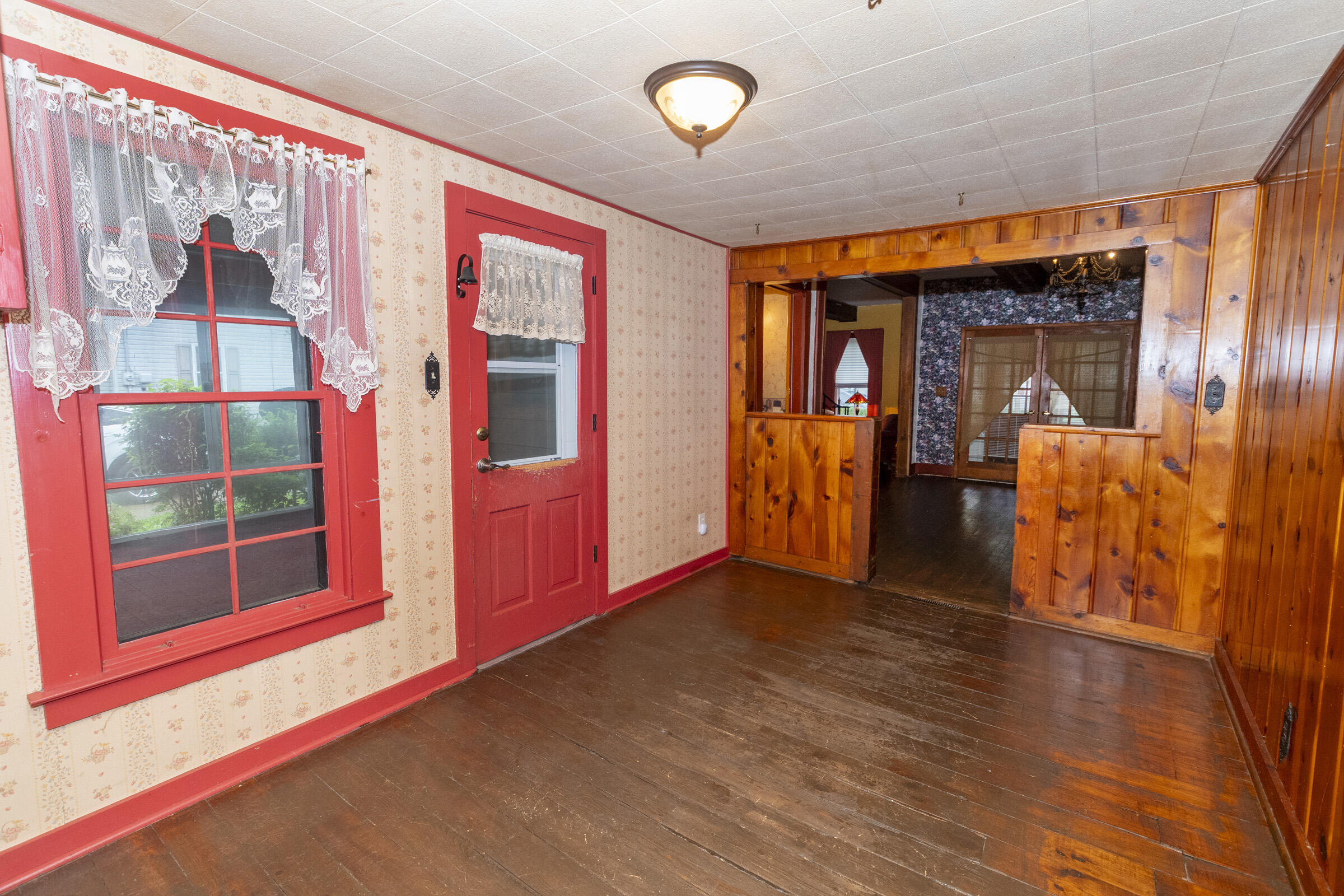 69115 Maple Street Edwardsburg MI 49112