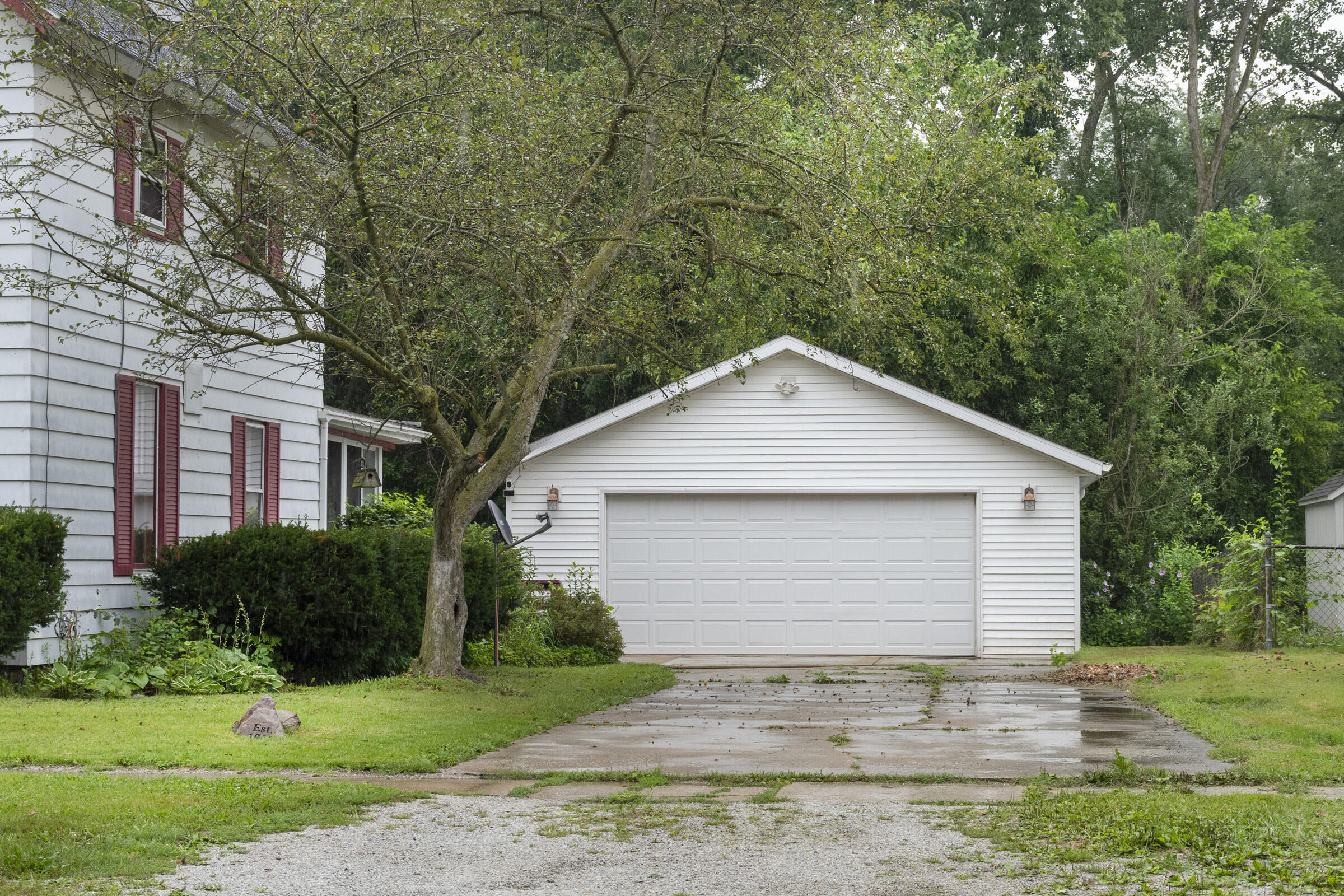 69115 Maple Street Edwardsburg MI 49112