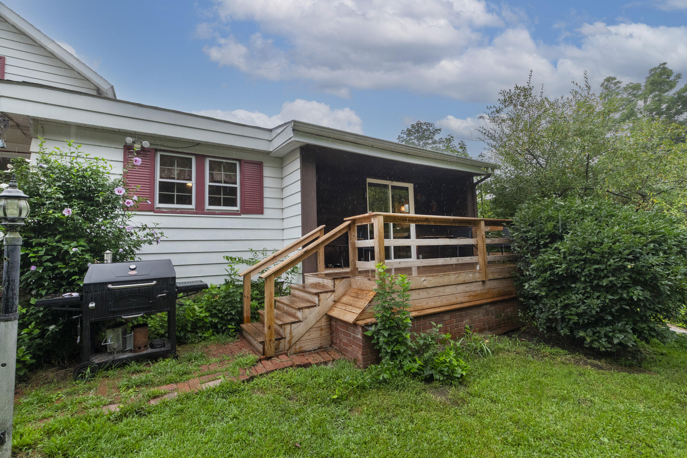69115 Maple Street Edwardsburg MI 49112