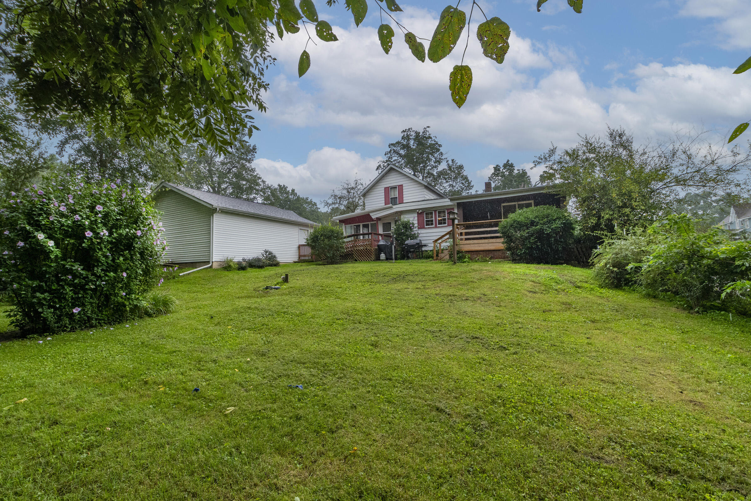 69115 Maple Street Edwardsburg MI 49112