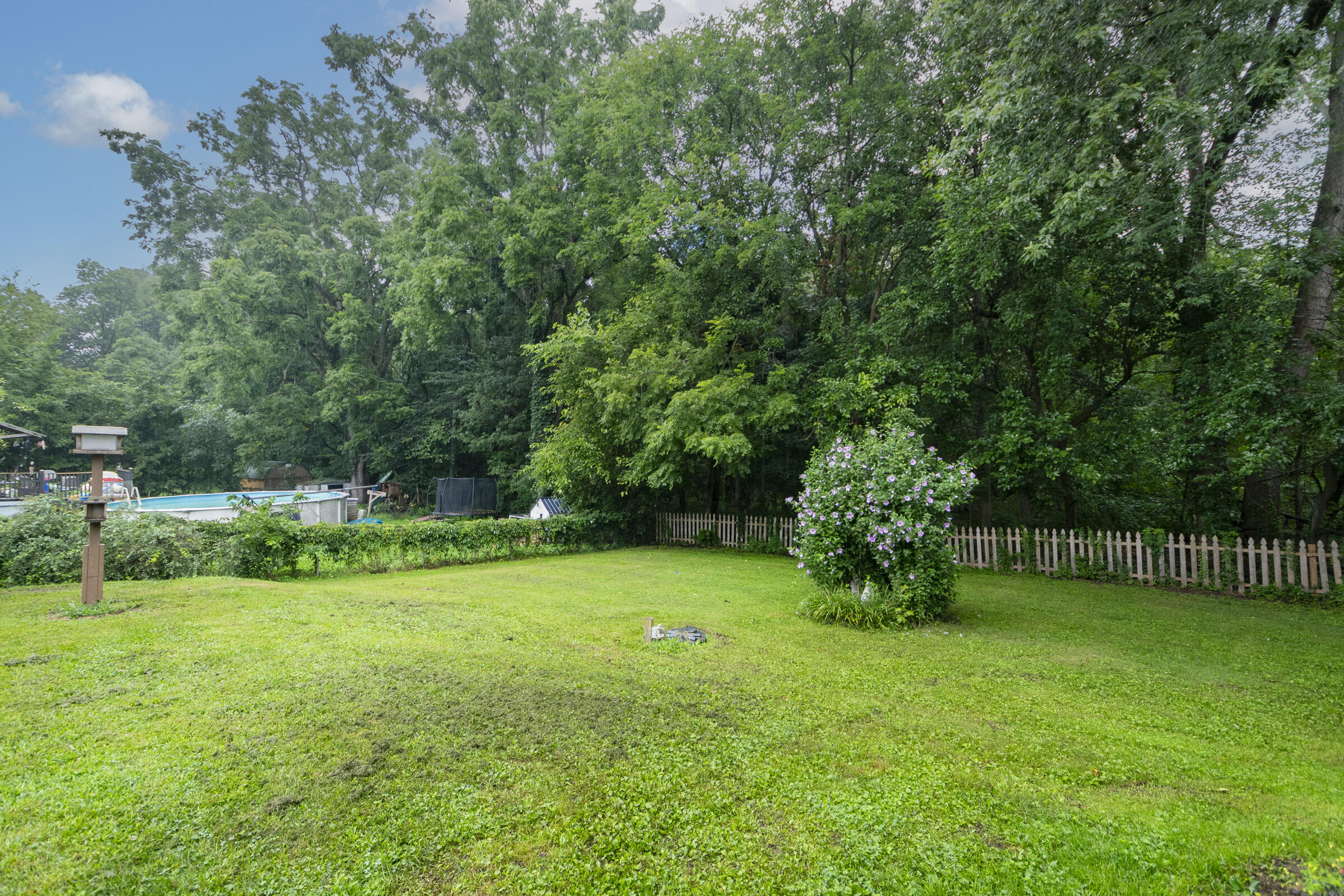 69115 Maple Street Edwardsburg MI 49112