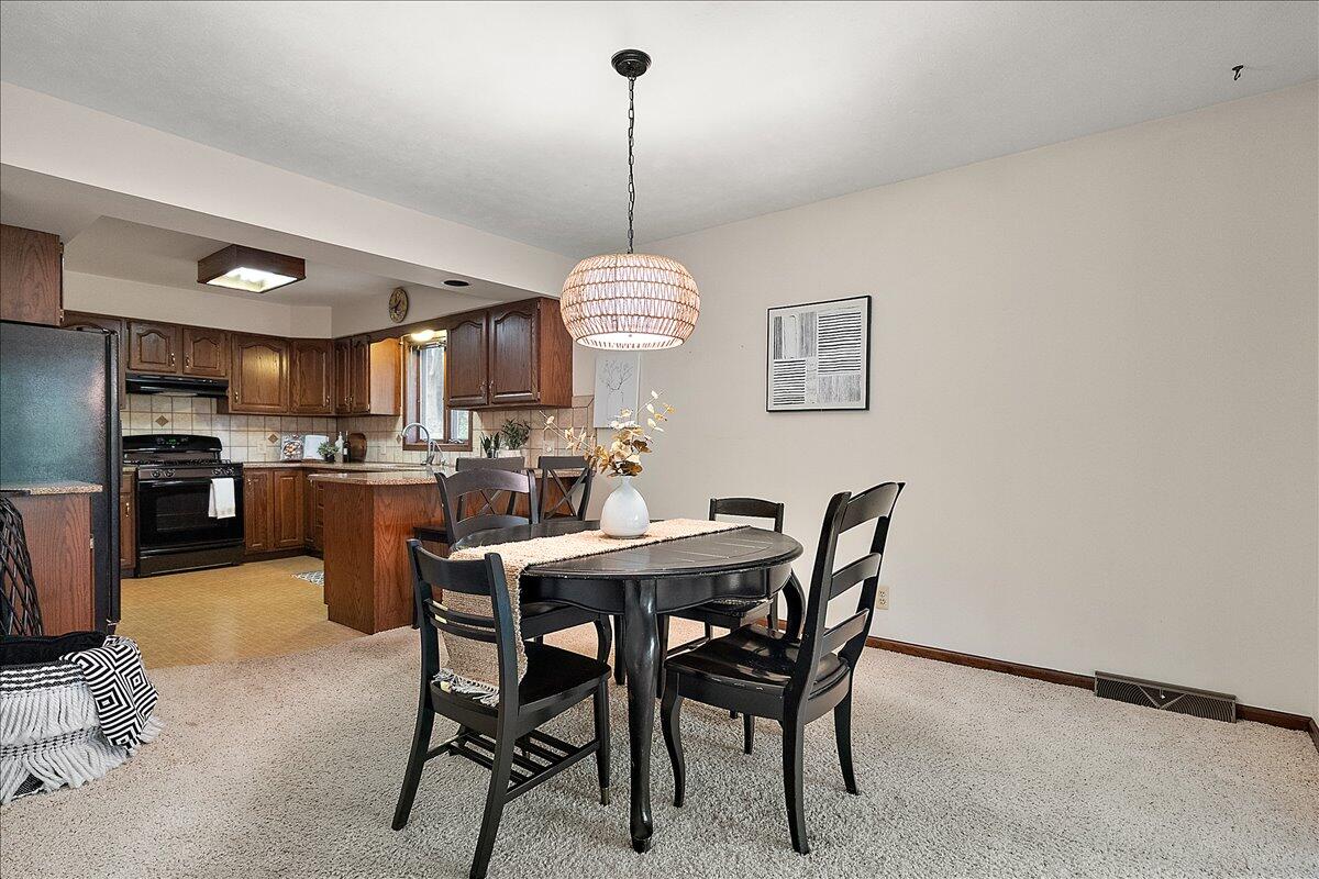 2270 Fonger Street NE Rockford MI 49341