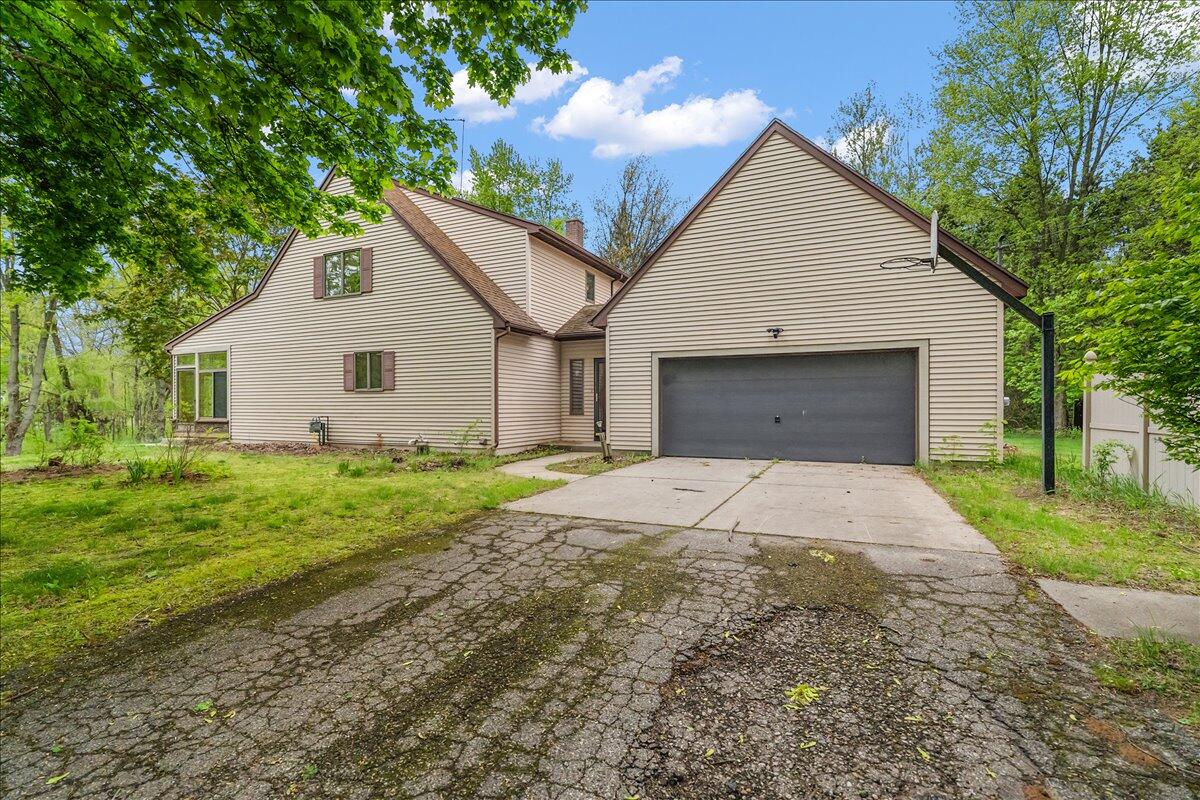2270 Fonger Street NE Rockford MI 49341