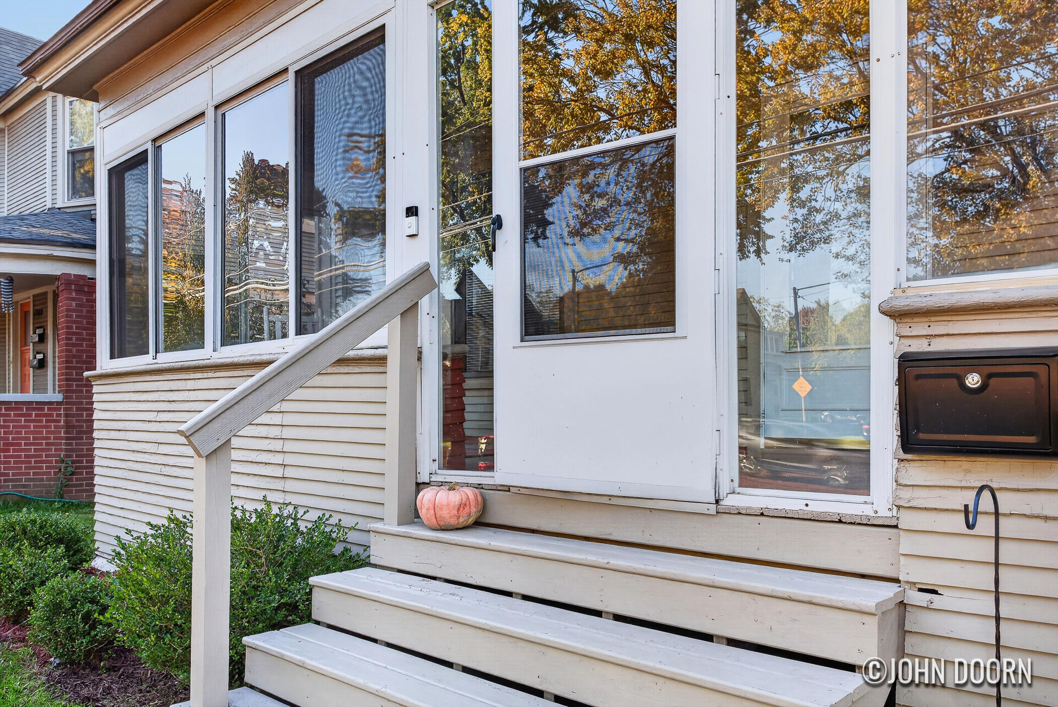 1318 Wealthy Street SE Grand Rapids MI 49506
