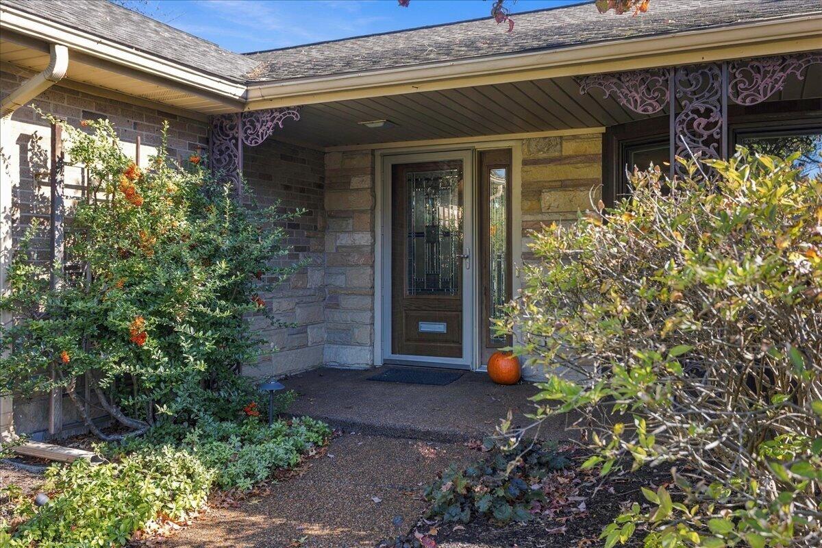 1424 Sherwood Avenue SE East Grand Rapids MI 49506