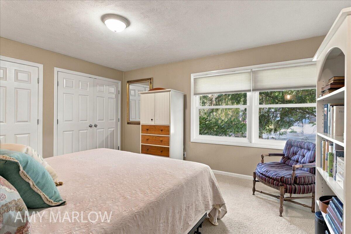 1424 Sherwood Avenue SE East Grand Rapids MI 49506