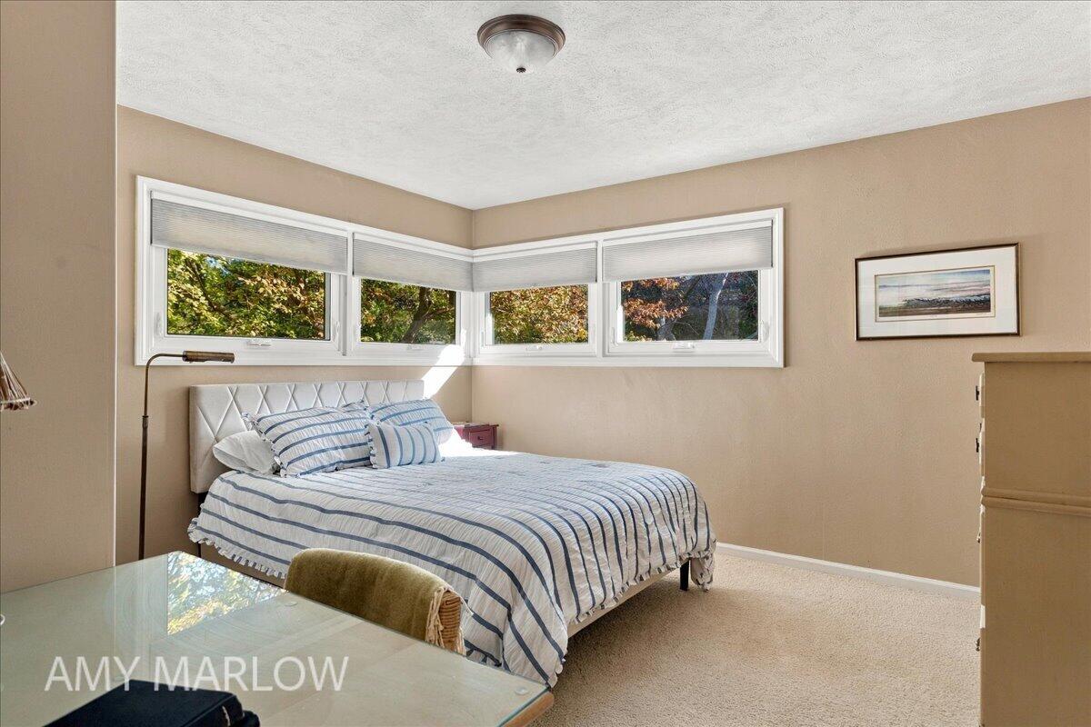1424 Sherwood Avenue SE East Grand Rapids MI 49506
