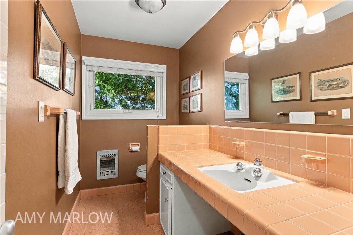 1424 Sherwood Avenue SE East Grand Rapids MI 49506