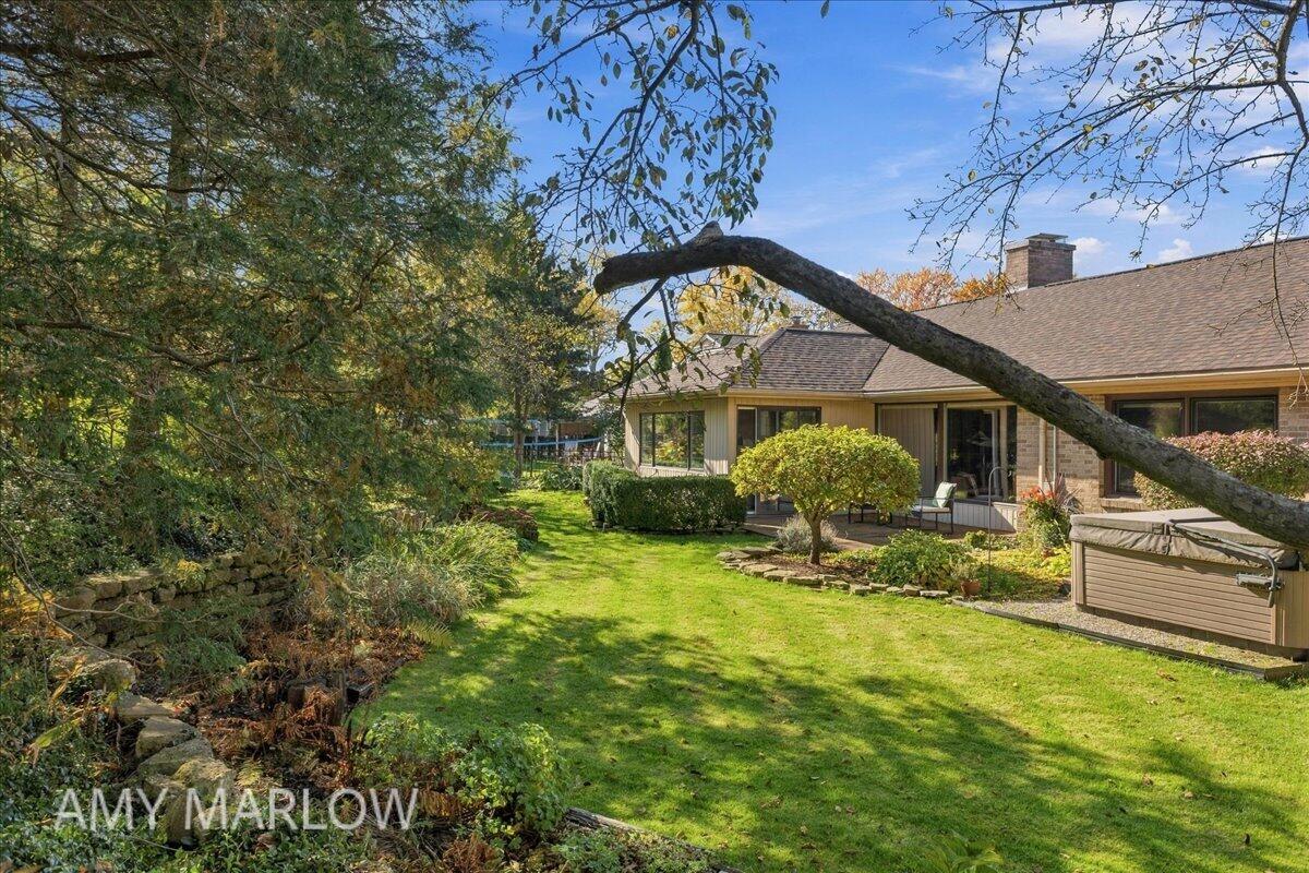 1424 Sherwood Avenue SE East Grand Rapids MI 49506
