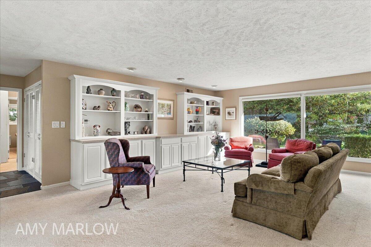1424 Sherwood Avenue SE East Grand Rapids MI 49506