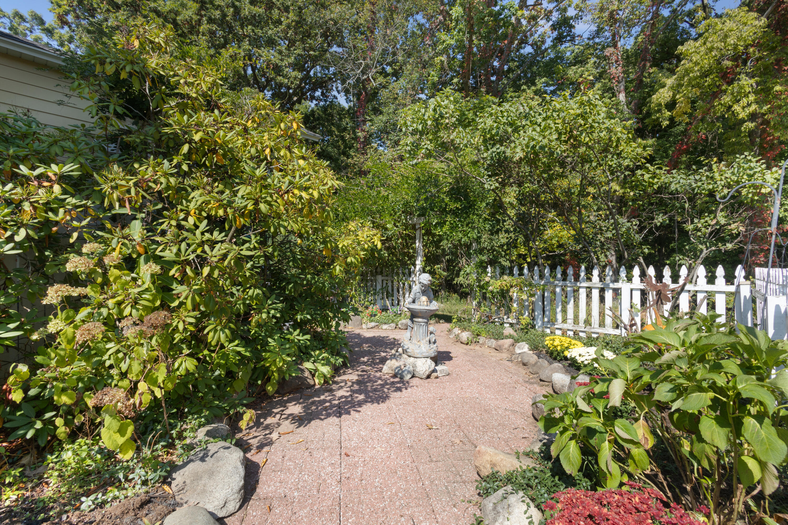 3821 118th Avenue Allegan MI 49010