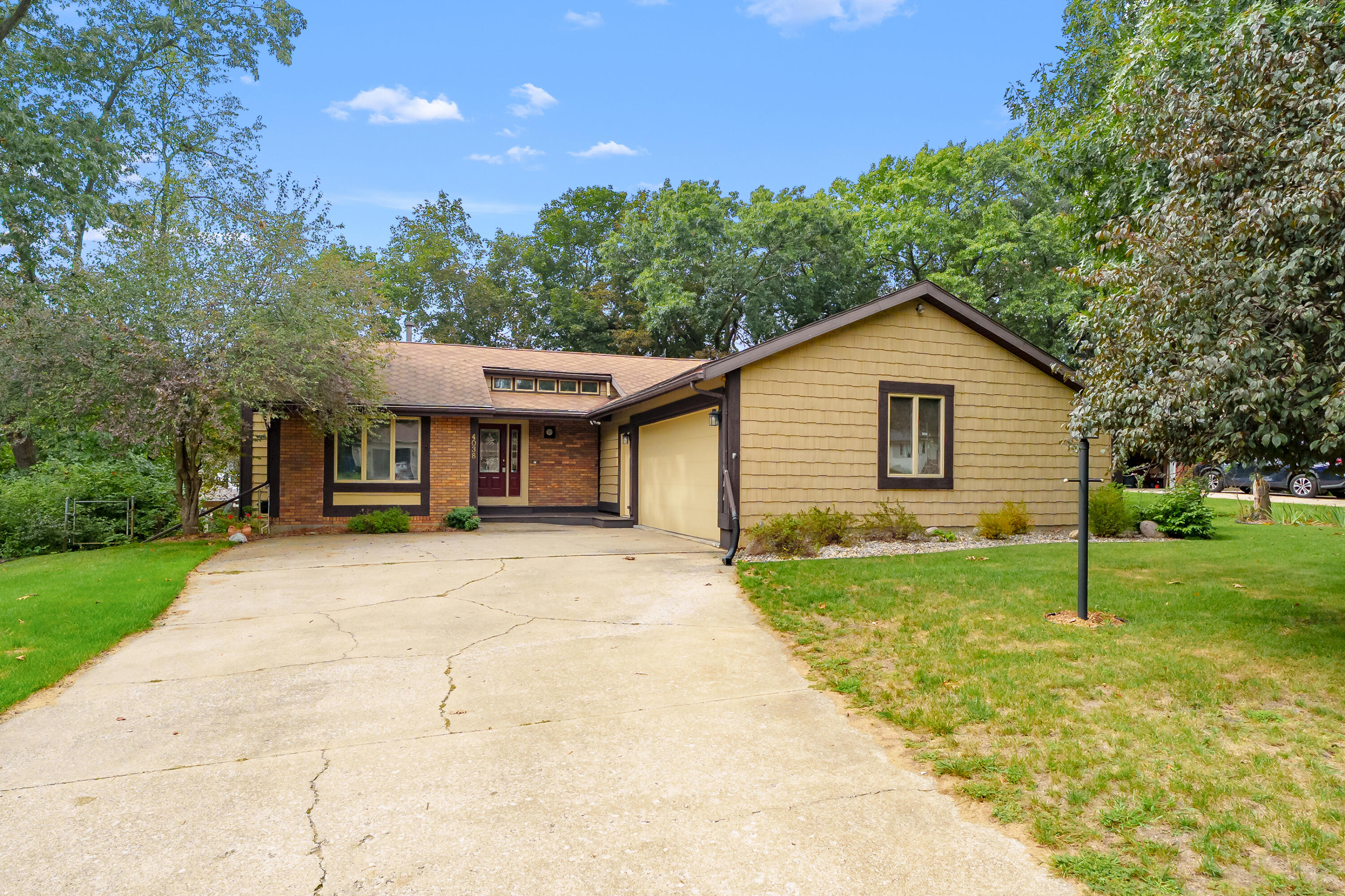 4038 Heights Lane Kalamazoo MI 49008