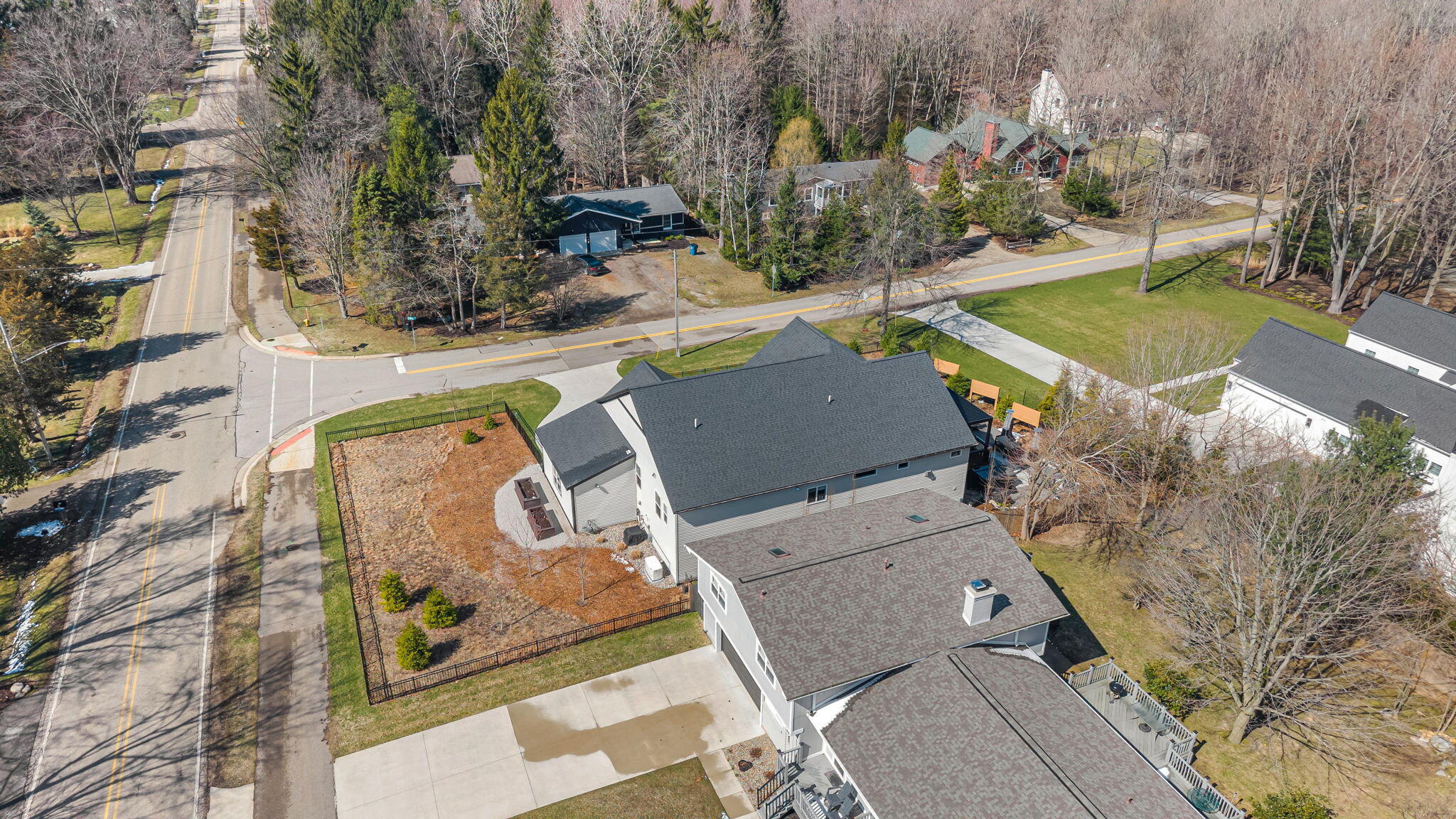 489 S Union Street Douglas MI 49406