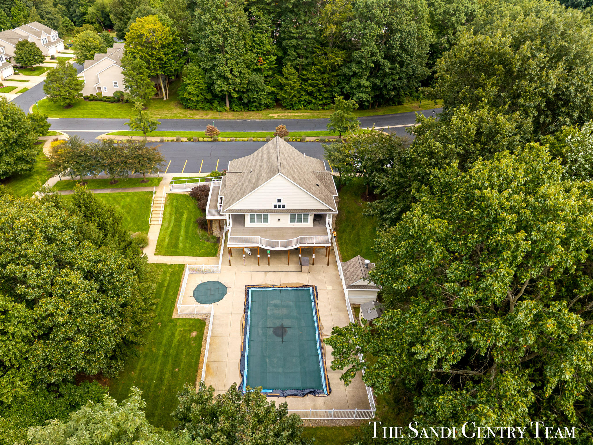 15313 Saddlebrook Court Grand Haven MI 49417