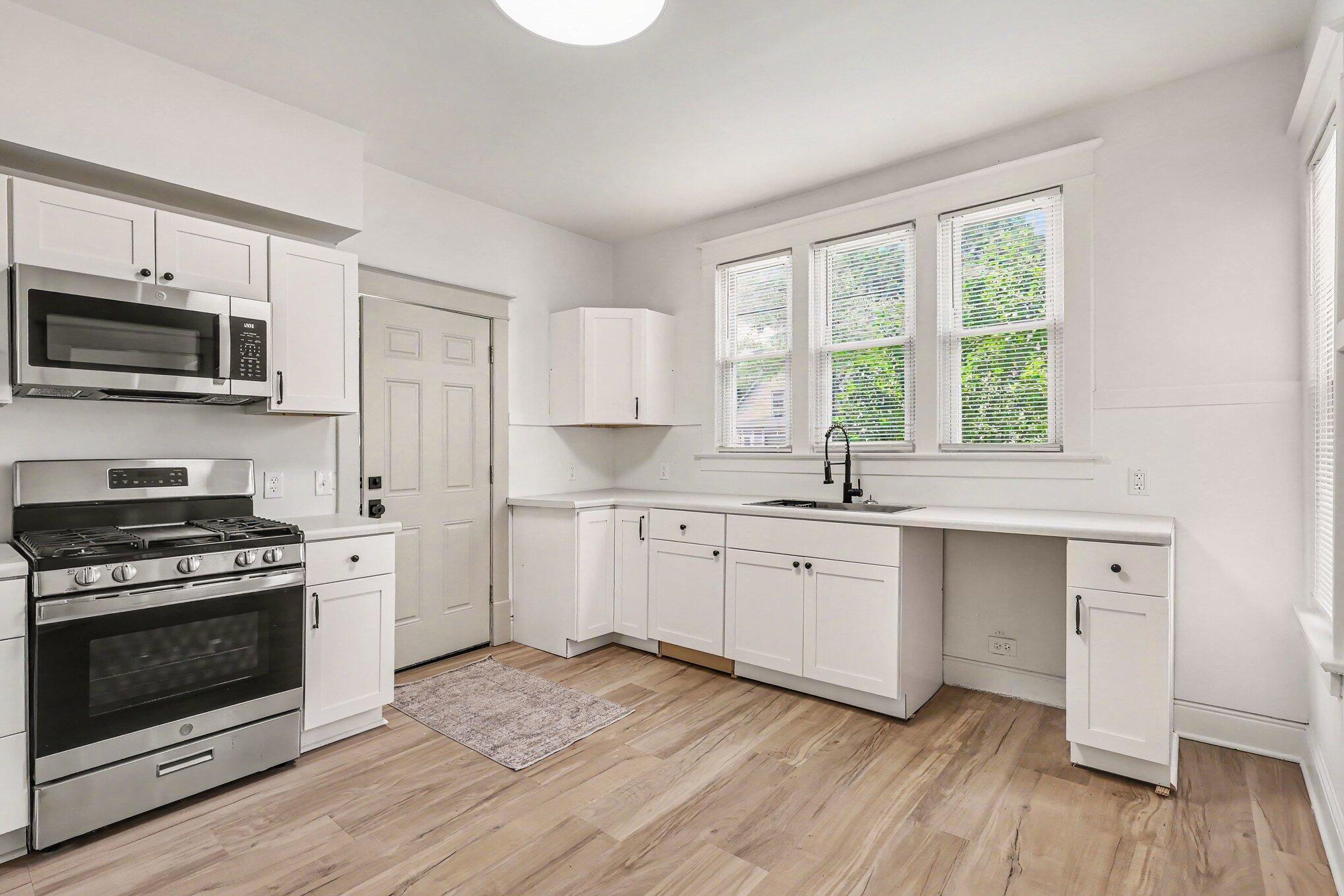 421 W Forest Avenue Muskegon MI 49441